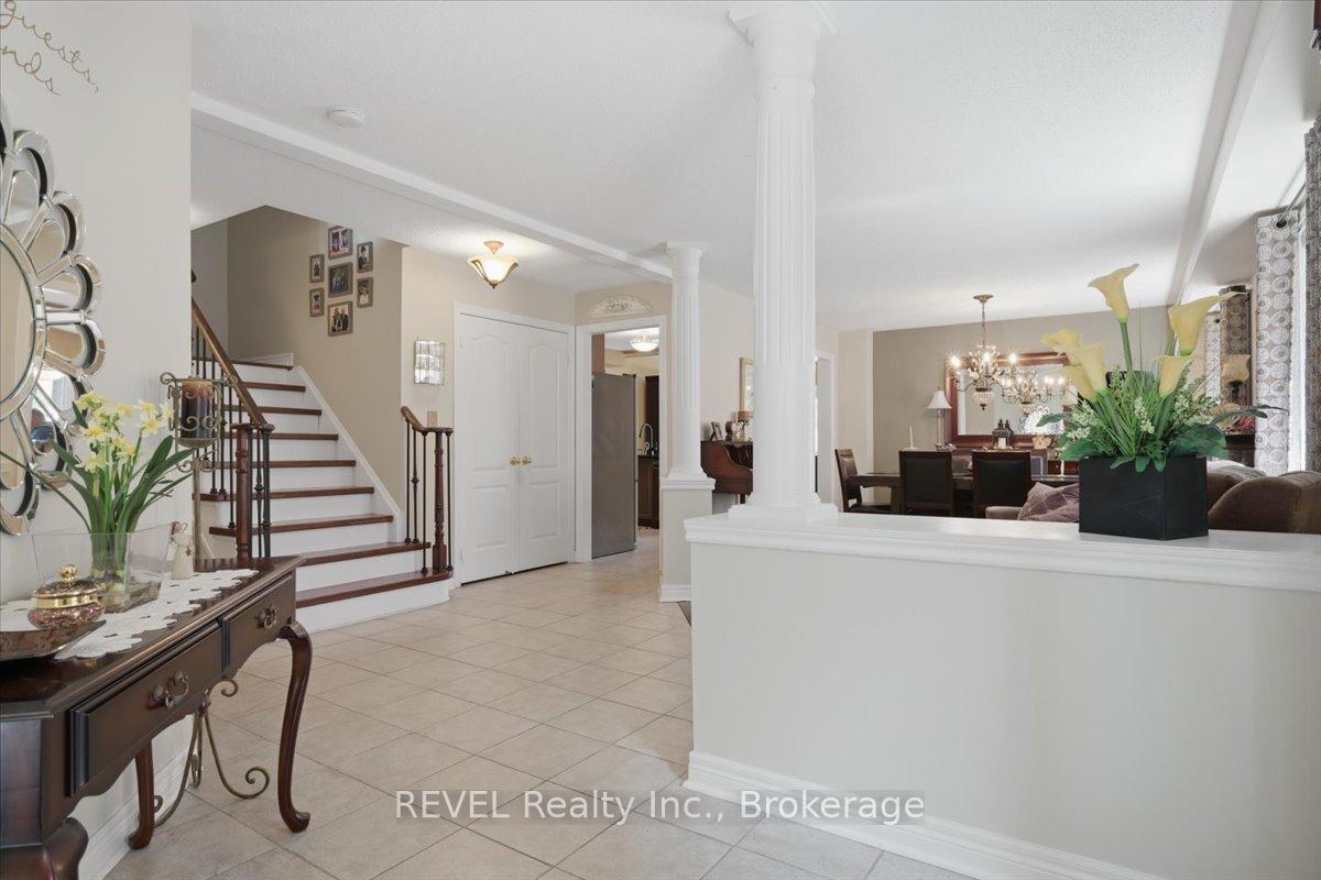 Photo 7 of 4819 Bloomburg Drive, Mississauga, Churchill Meadows — HOMEH