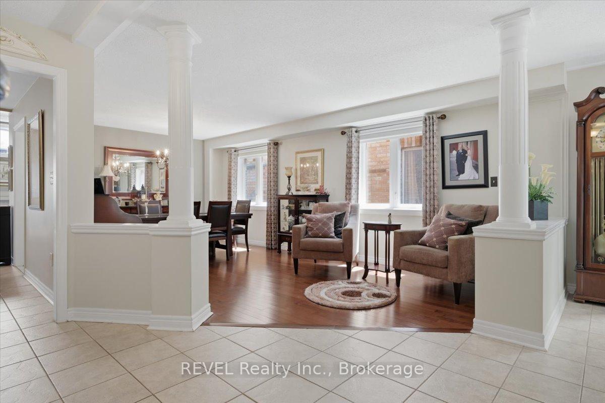 Photo 8 of 4819 Bloomburg Drive, Mississauga, Churchill Meadows — HOMEH