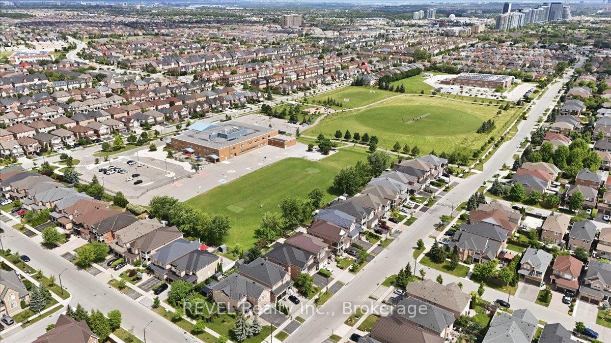 Photo 44 of 4819 Bloomburg Drive, Mississauga, Churchill Meadows — HOMEH
