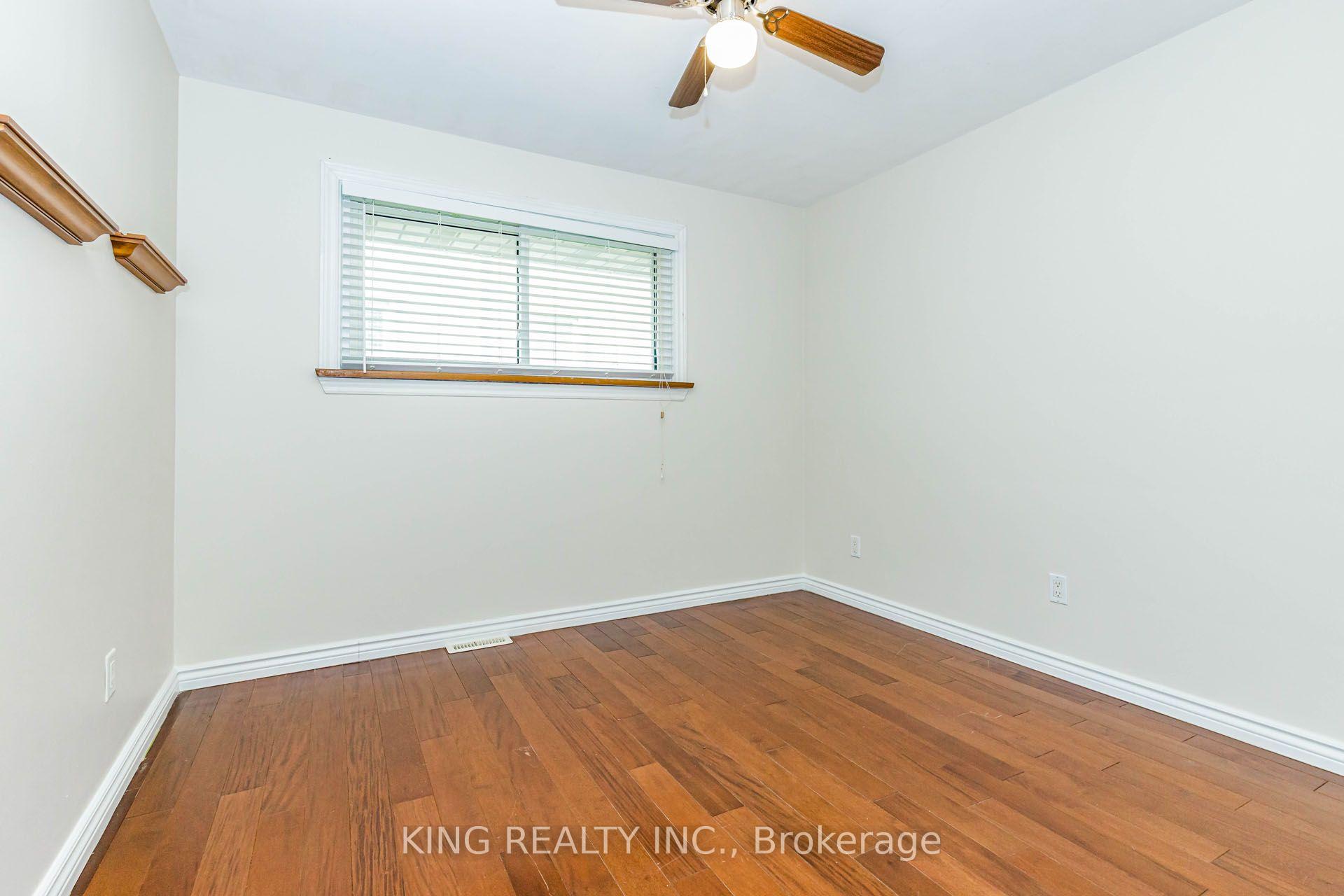 Photo 11 of Unit Upper, 392 Greenfield Avenue, Kitchener, Vanier - Kitchener — HOMEH