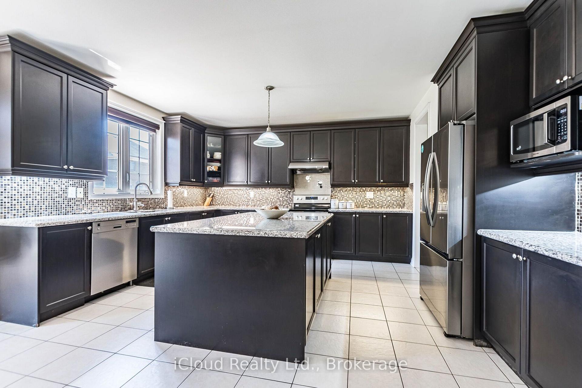 Photo 15 of 14 Solstice Street, Brampton, Bram East — HOMEH