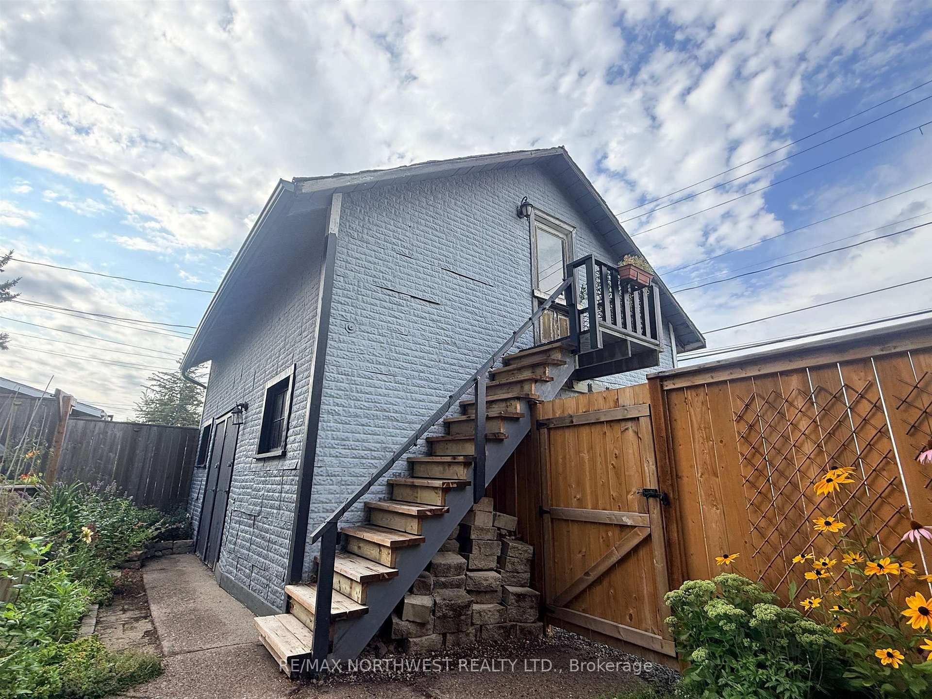 Photo 31 of 324 Third St S, Kenora, Downtown — HOMEH