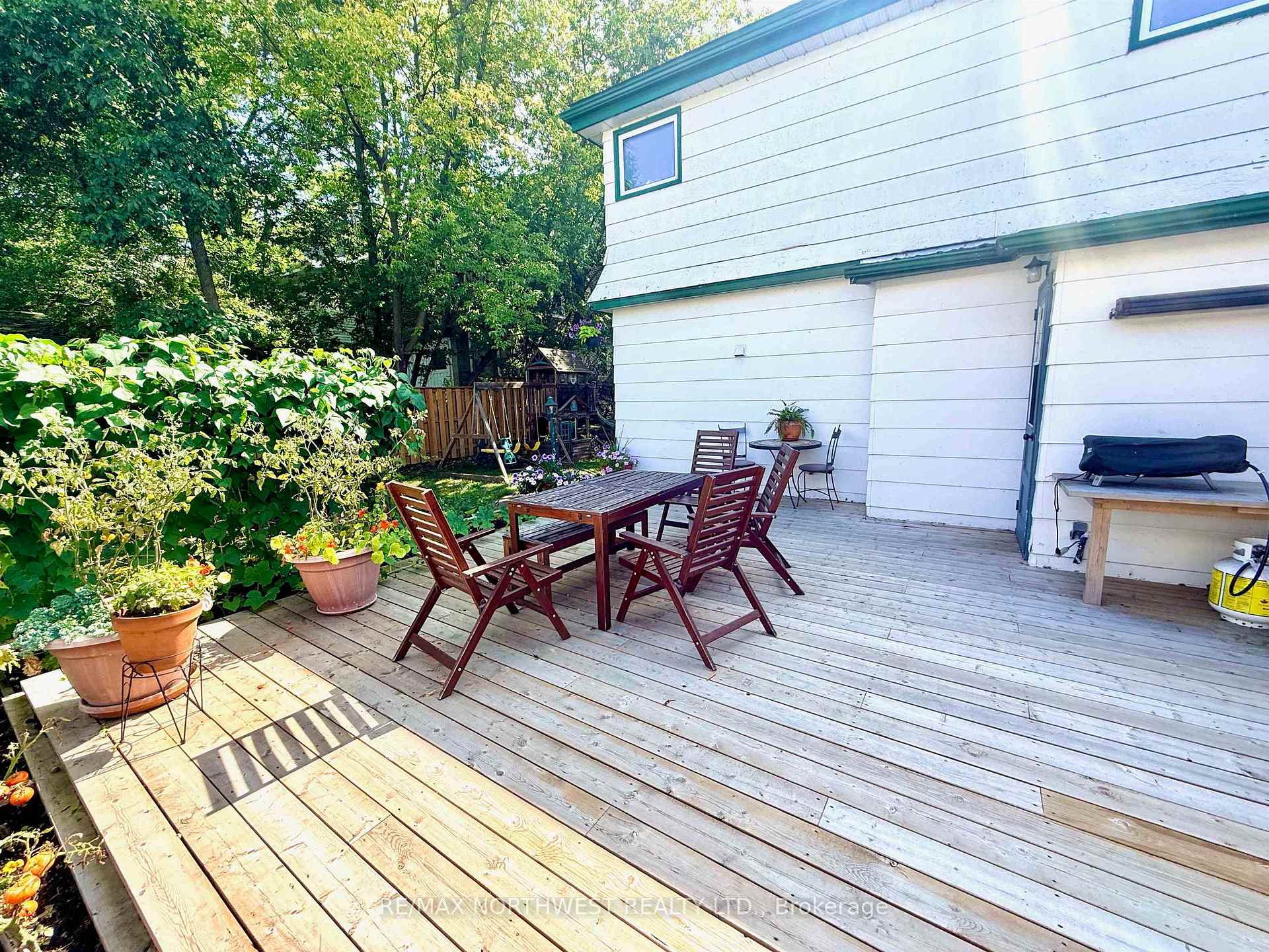 Photo 41 of 324 Third St S, Kenora, Downtown — HOMEH