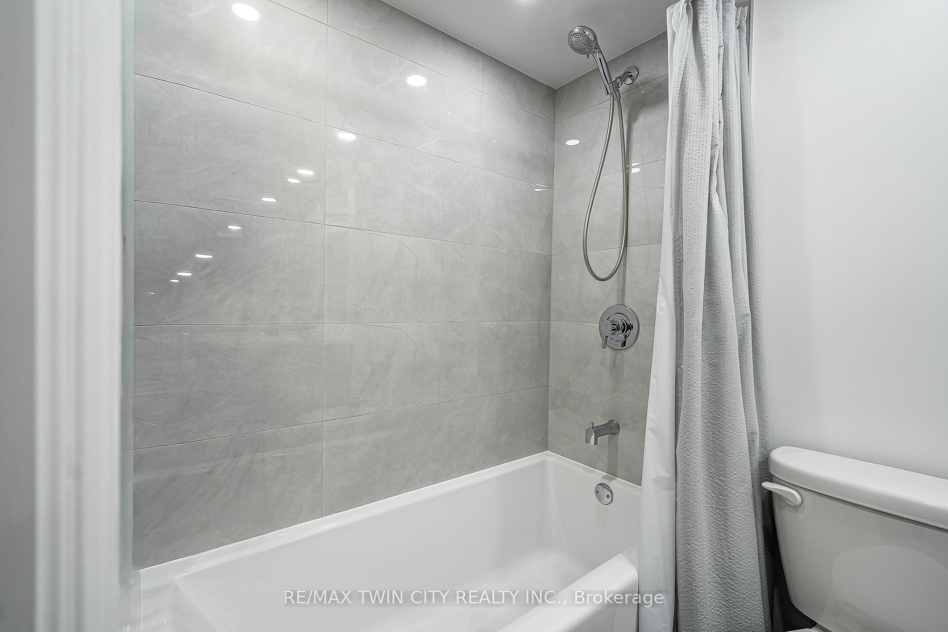 Photo 23 of Unit A32, 288 Mill Road, Etobicoke, Markland Wood — HOMEH