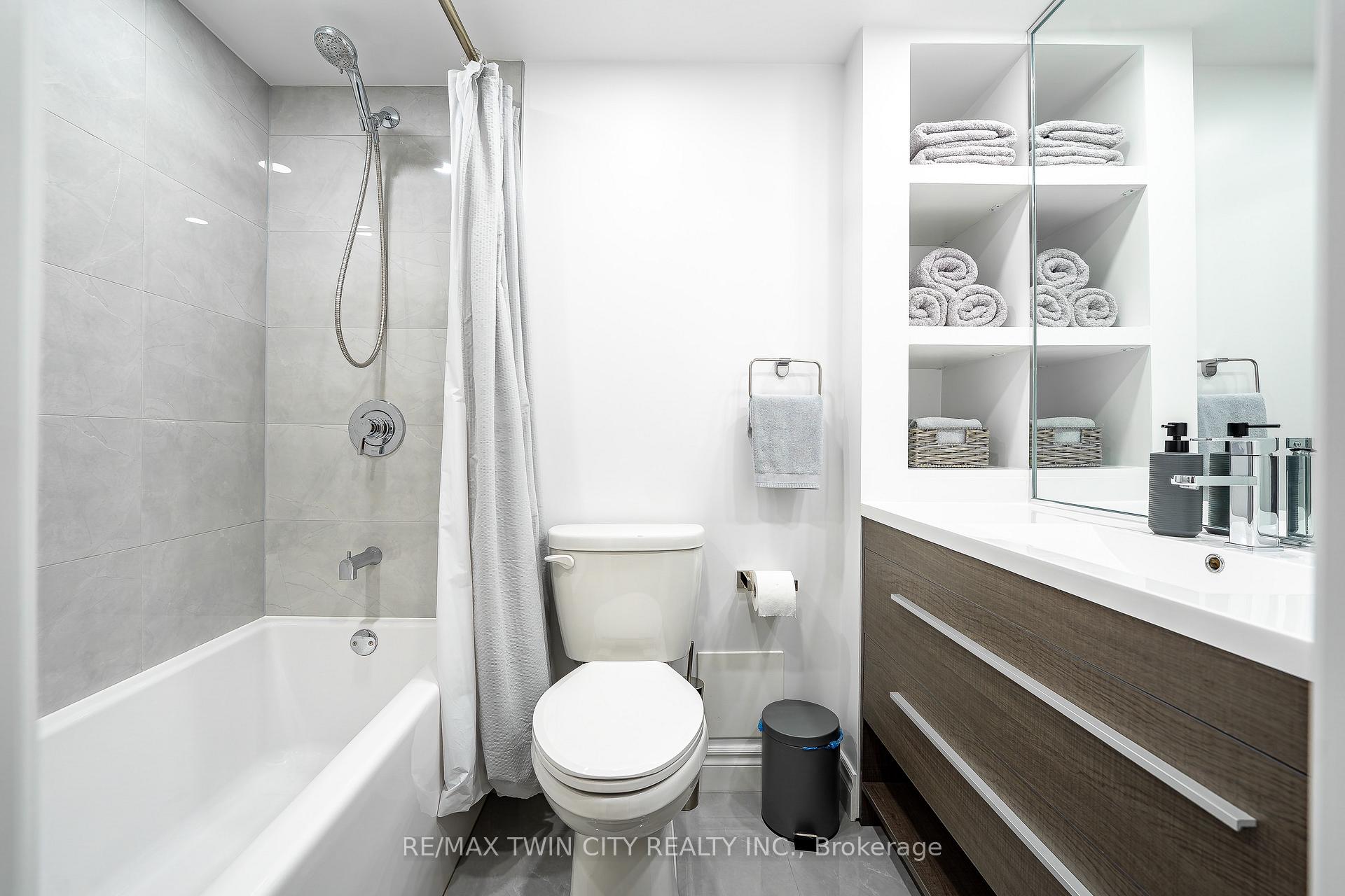 Photo 24 of Unit A32, 288 Mill Road, Etobicoke, Markland Wood — HOMEH