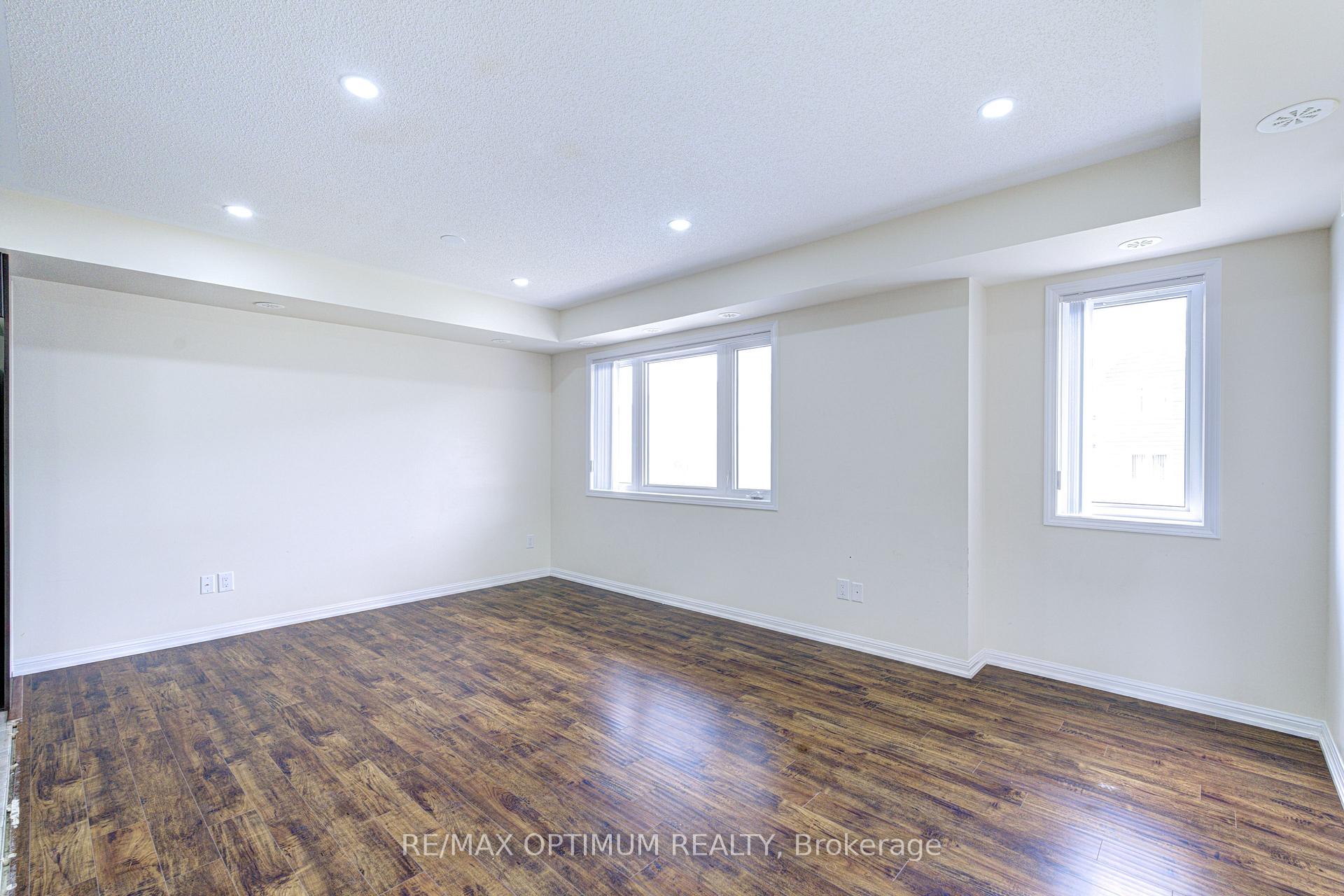 Photo 4 of Unit 307, 250 Sunny Meadow Boulevard, Brampton, Sandringham-Wellington — HOMEH