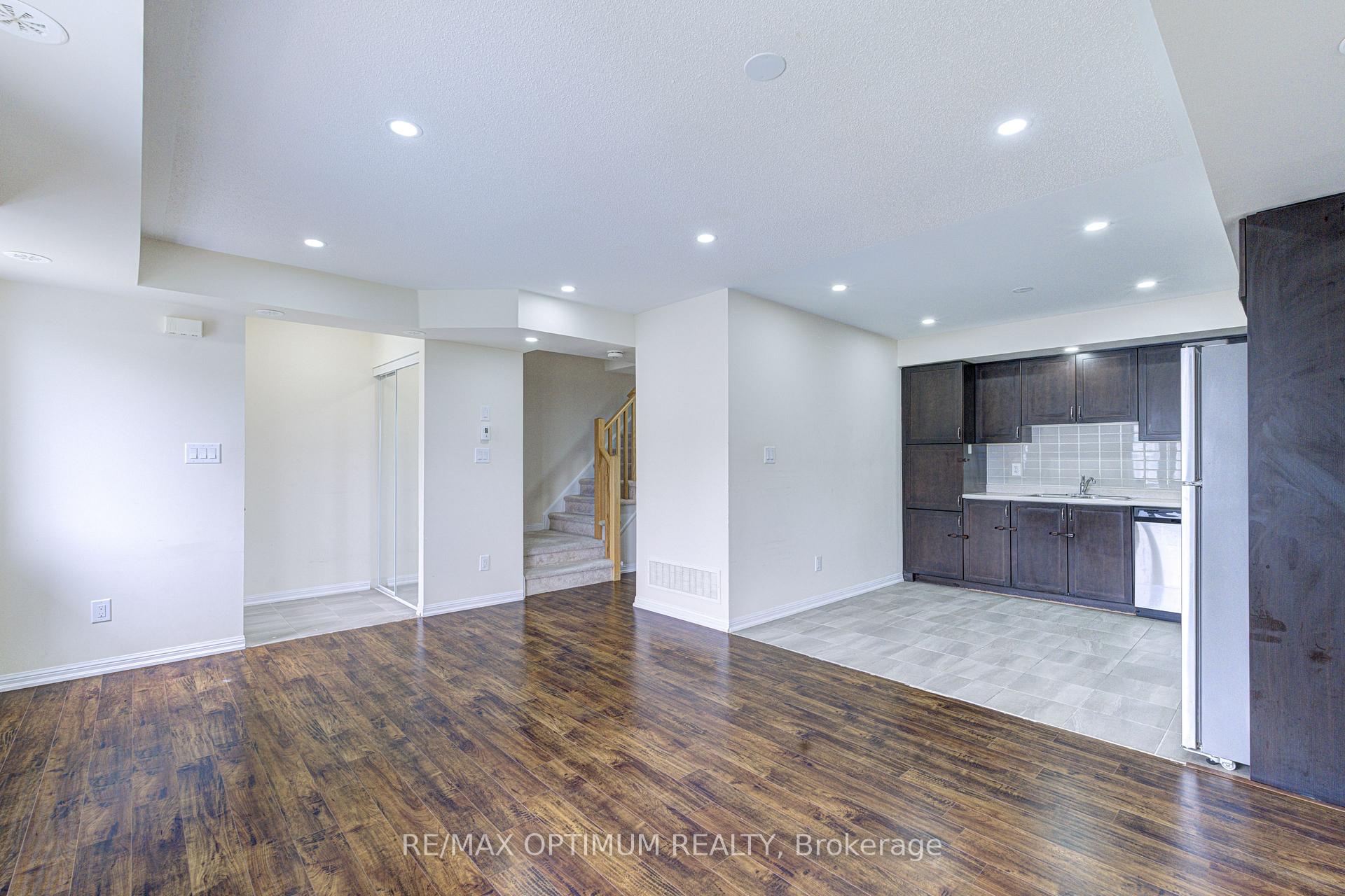Photo 6 of Unit 307, 250 Sunny Meadow Boulevard, Brampton, Sandringham-Wellington — HOMEH