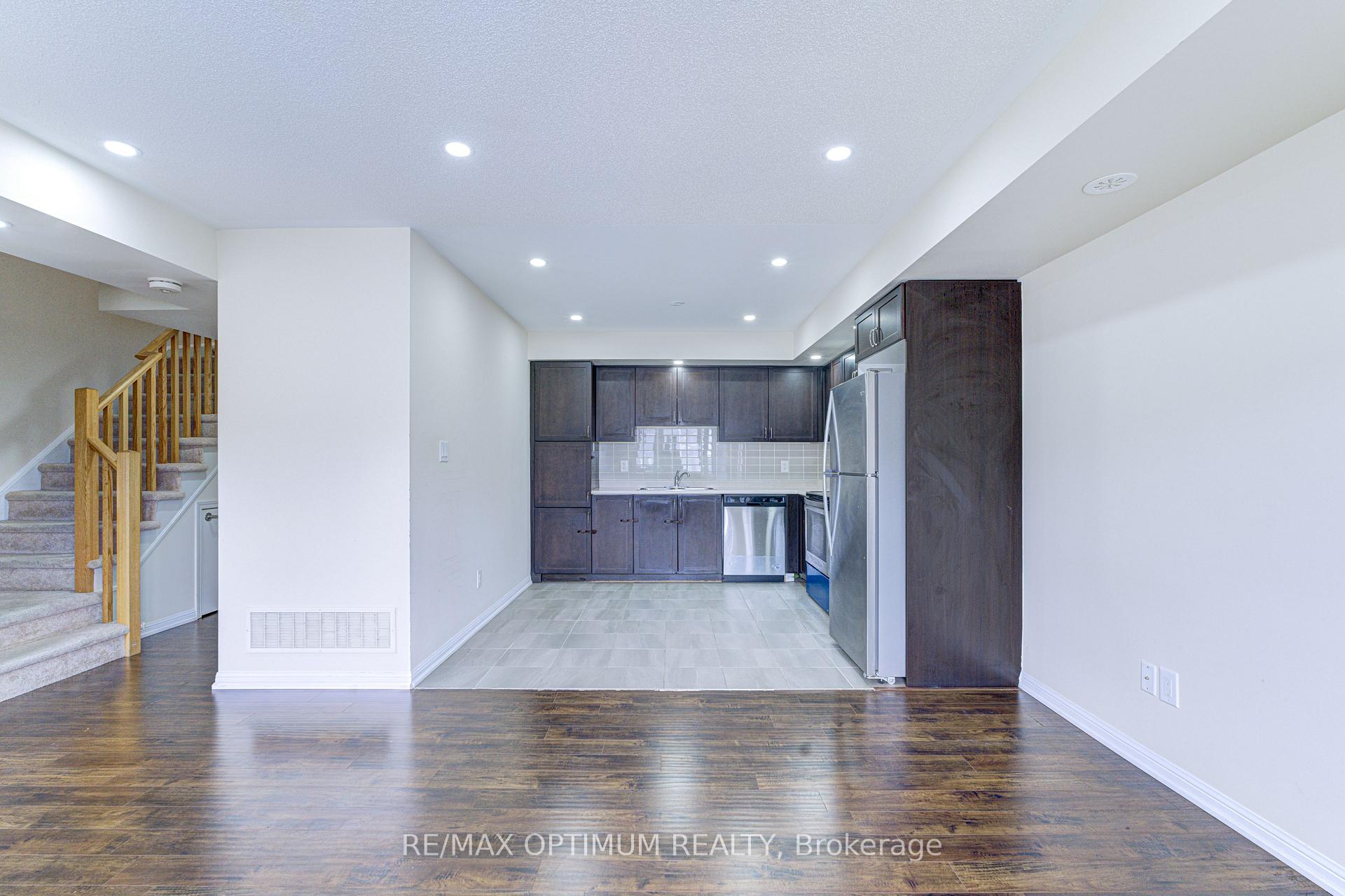 Photo 8 of Unit 307, 250 Sunny Meadow Boulevard, Brampton, Sandringham-Wellington — HOMEH