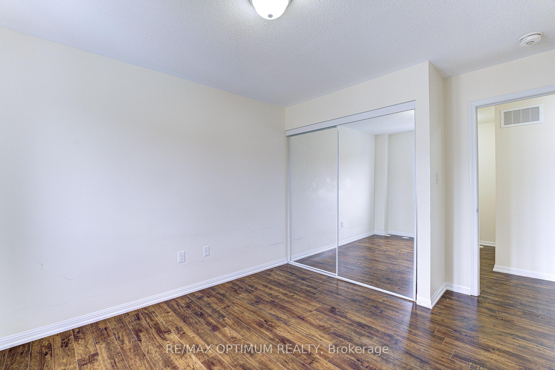 Photo 14 of Unit 307, 250 Sunny Meadow Boulevard, Brampton, Sandringham-Wellington — HOMEH