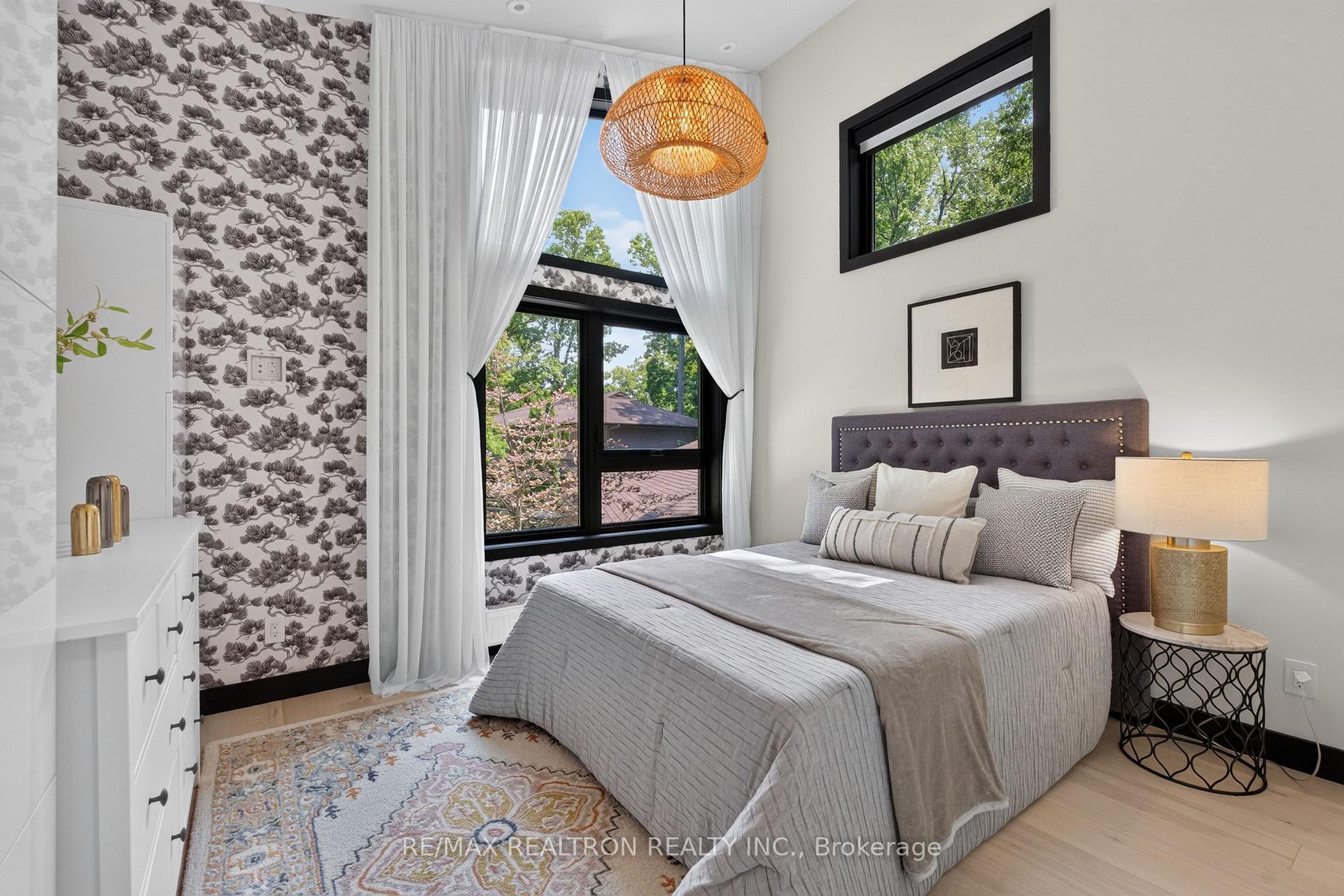 Photo 31 of 8 Breezewood Drive, Etobicoke, Stonegate-Queensway — HOMEH