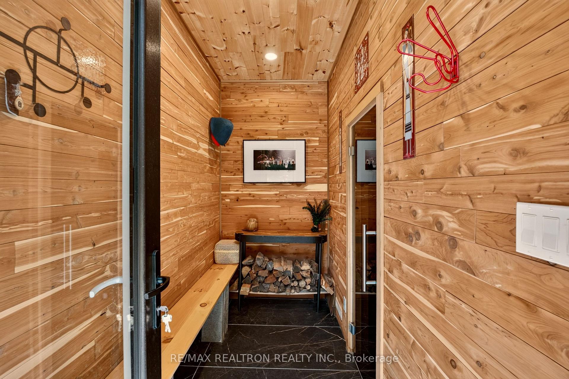 Photo 42 of 8 Breezewood Drive, Etobicoke, Stonegate-Queensway — HOMEH