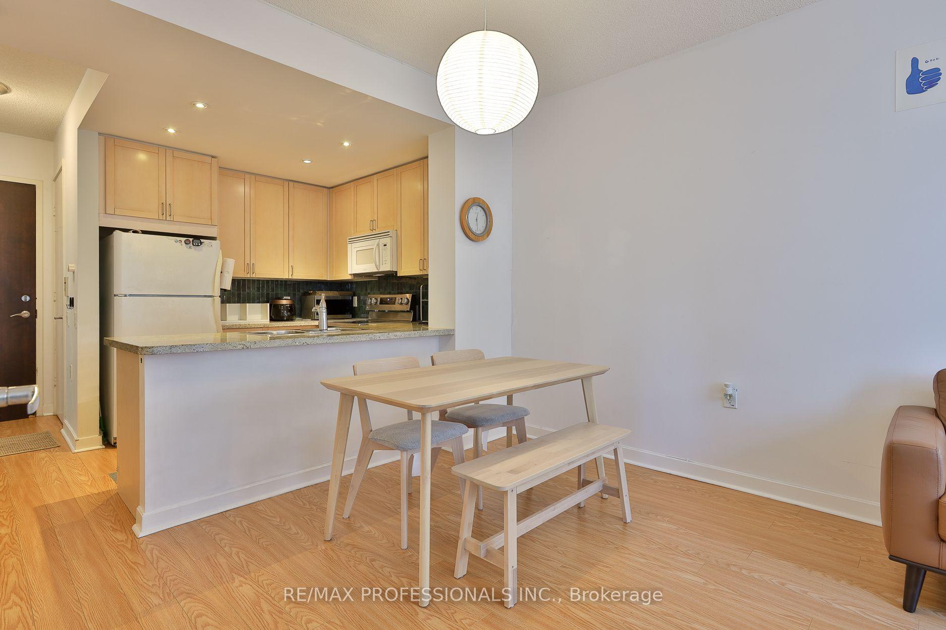 Photo 11 of Unit 1608, 85 Bloor Street E, Toronto, Church-Yonge Corridor — HOMEH