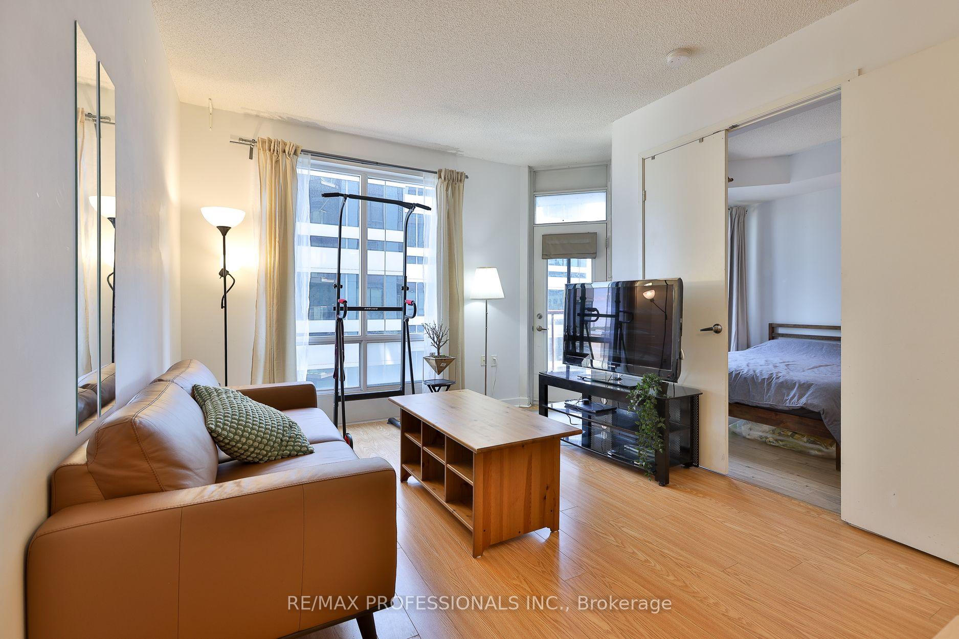 Photo 13 of Unit 1608, 85 Bloor Street E, Toronto, Church-Yonge Corridor — HOMEH