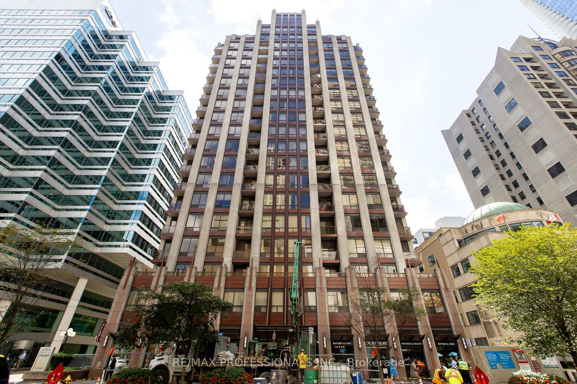 Photo 28 of Unit 1608, 85 Bloor Street E, Toronto, Church-Yonge Corridor — HOMEH