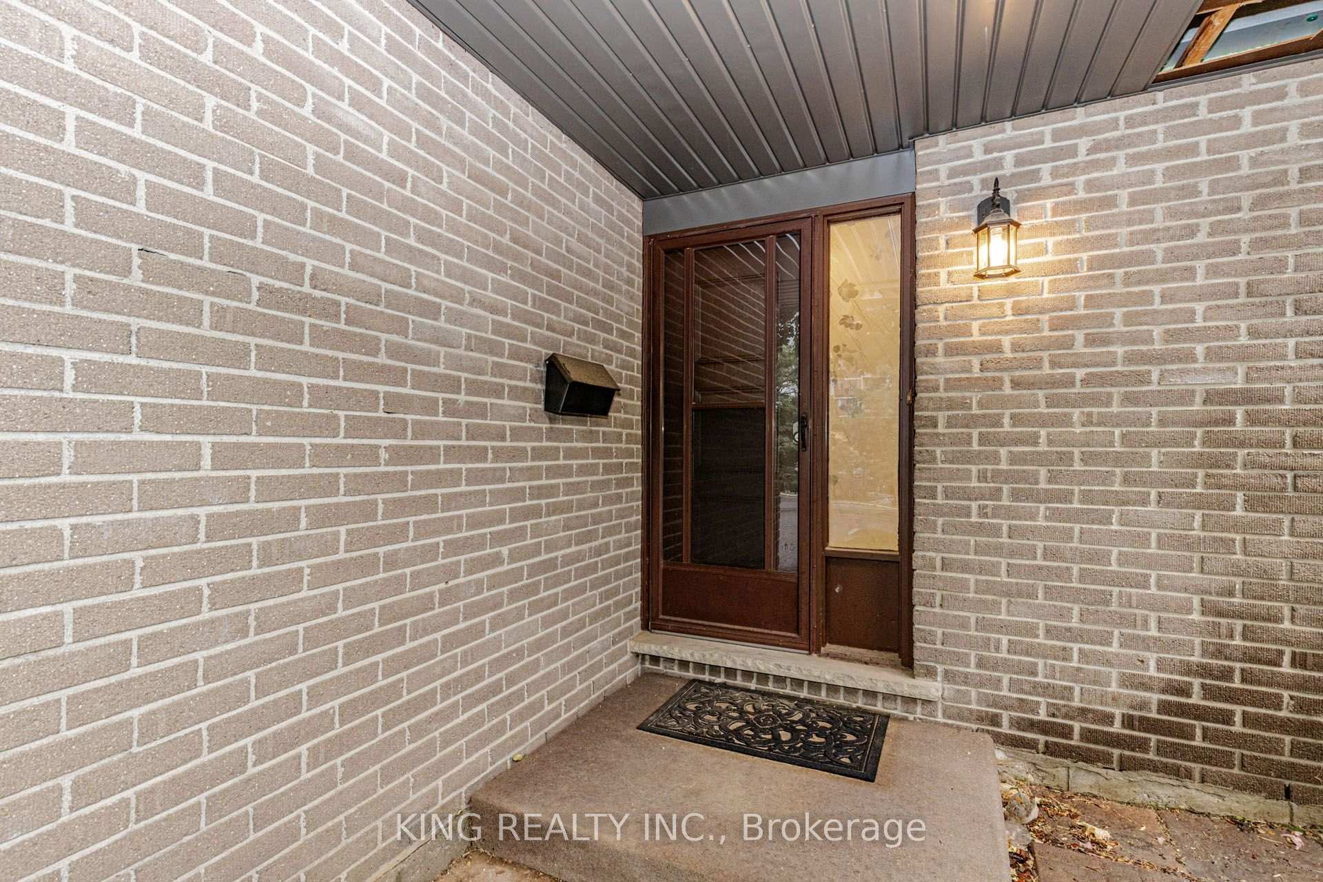 Photo 2 of Unit 6, 46 Cedarwoods Crescent, Kitchener, Vanier - Kitchener — HOMEH