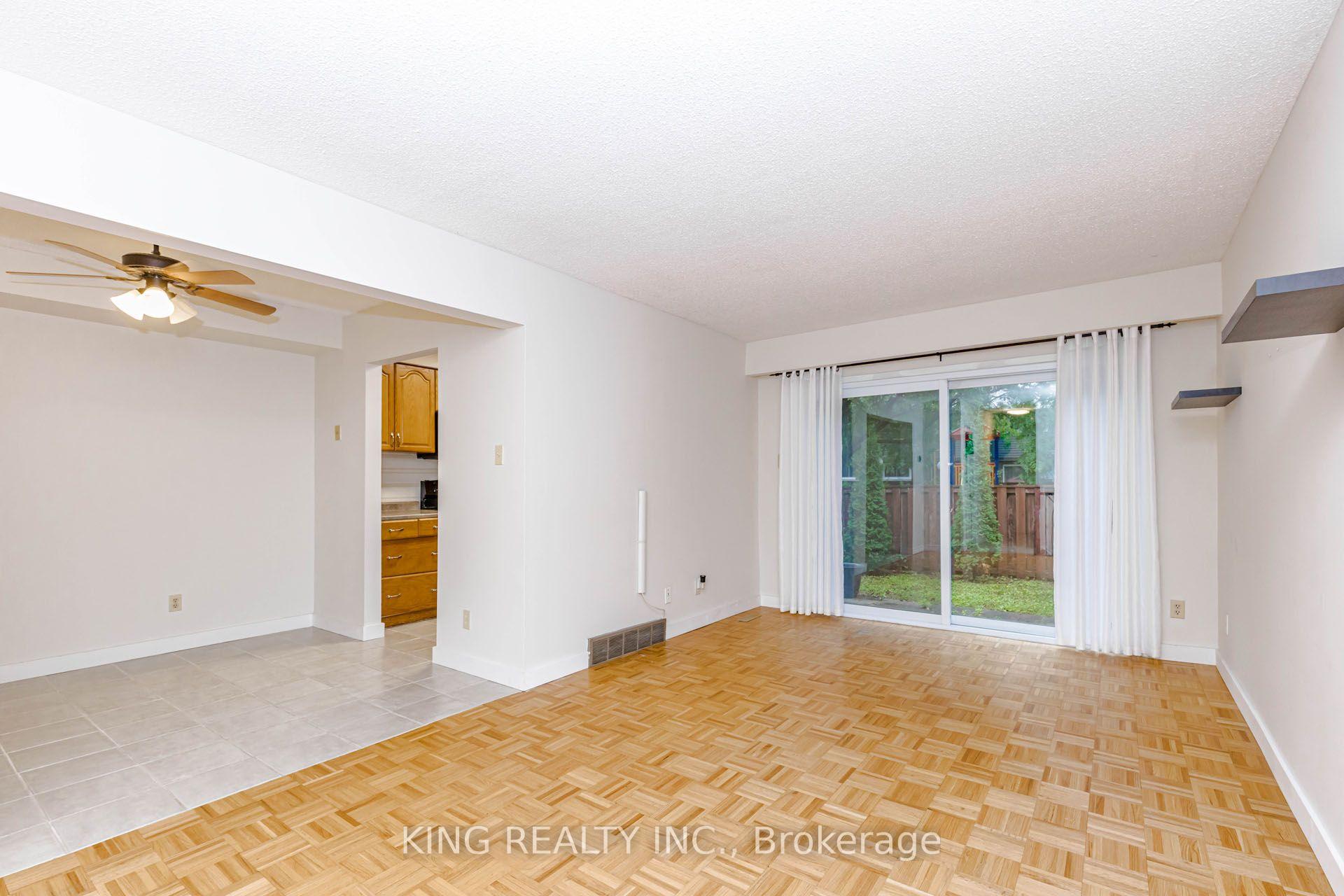 Photo 5 of Unit 6, 46 Cedarwoods Crescent, Kitchener, Vanier - Kitchener — HOMEH
