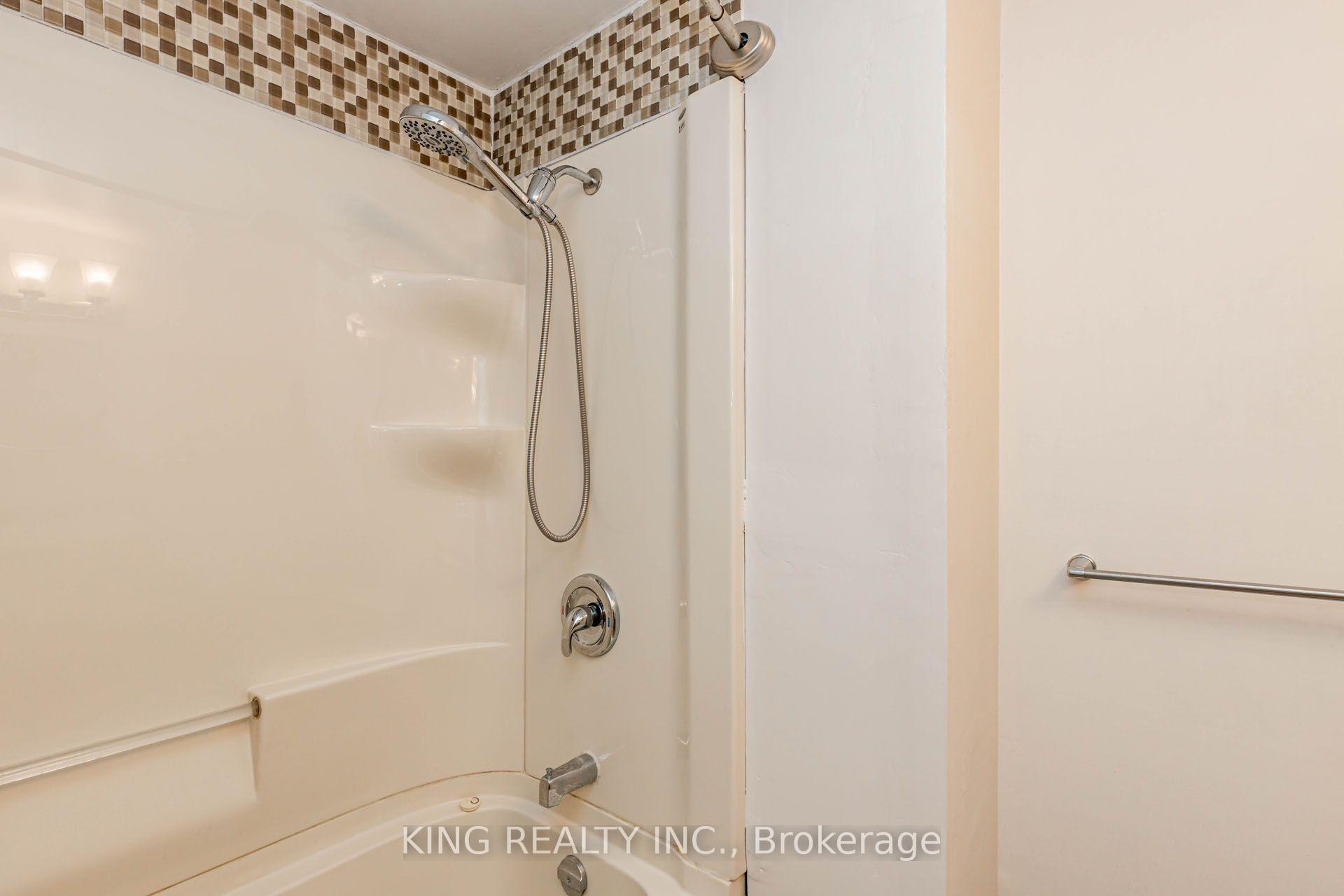 Photo 14 of Unit 6, 46 Cedarwoods Crescent, Kitchener, Vanier - Kitchener — HOMEH