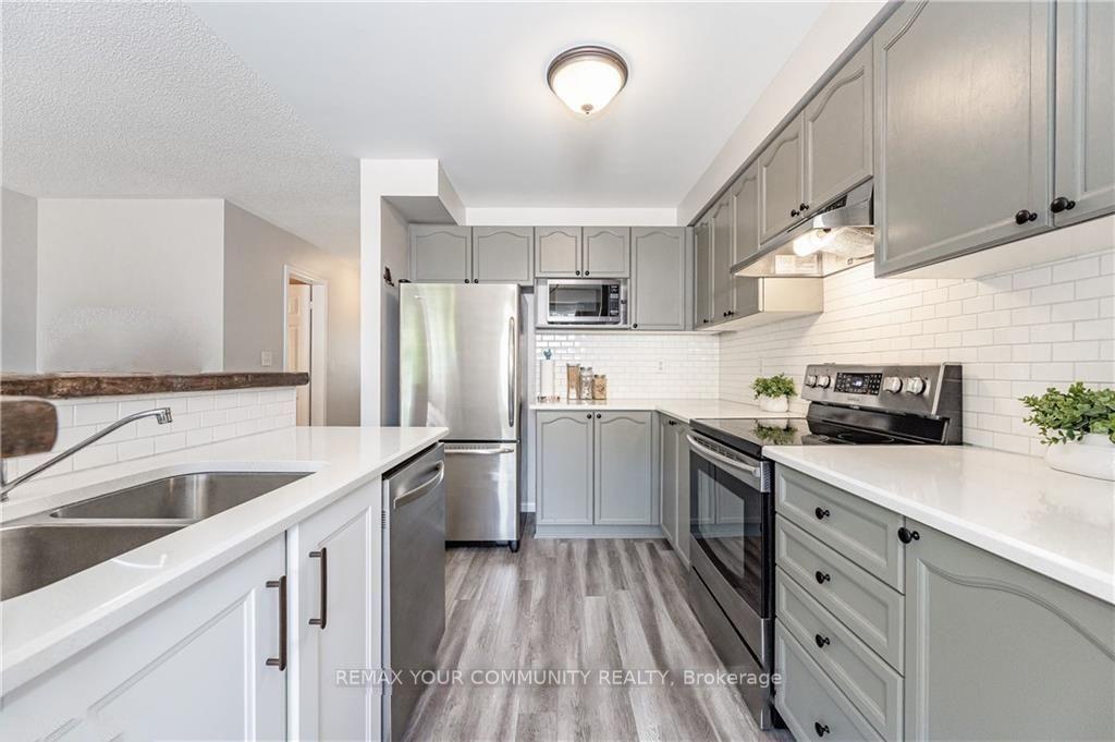 Photo 8 of 4412 Fairview Street, Burlington, Shoreacres — HOMEH