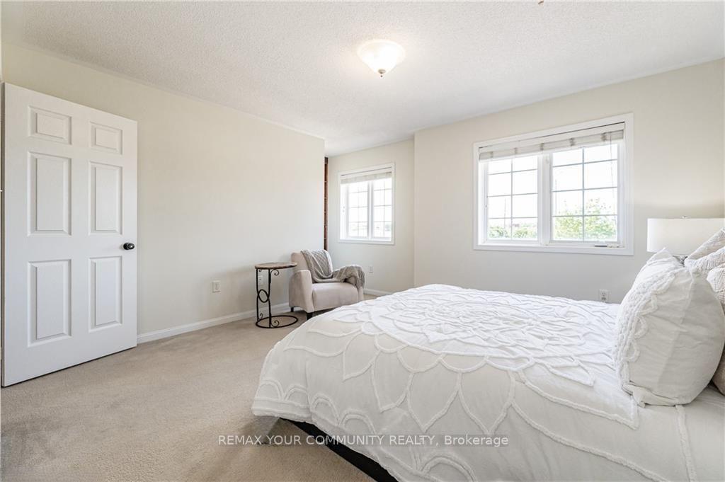 Photo 11 of 4412 Fairview Street, Burlington, Shoreacres — HOMEH