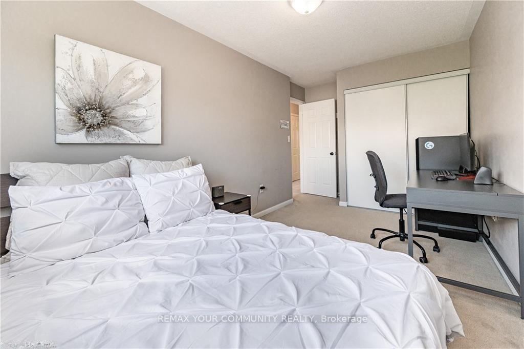 Photo 18 of 4412 Fairview Street, Burlington, Shoreacres — HOMEH