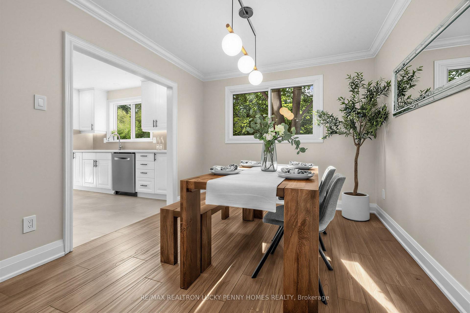 Photo 9 of 38 Walkerton Drive, Markham, Bullock — HOMEH