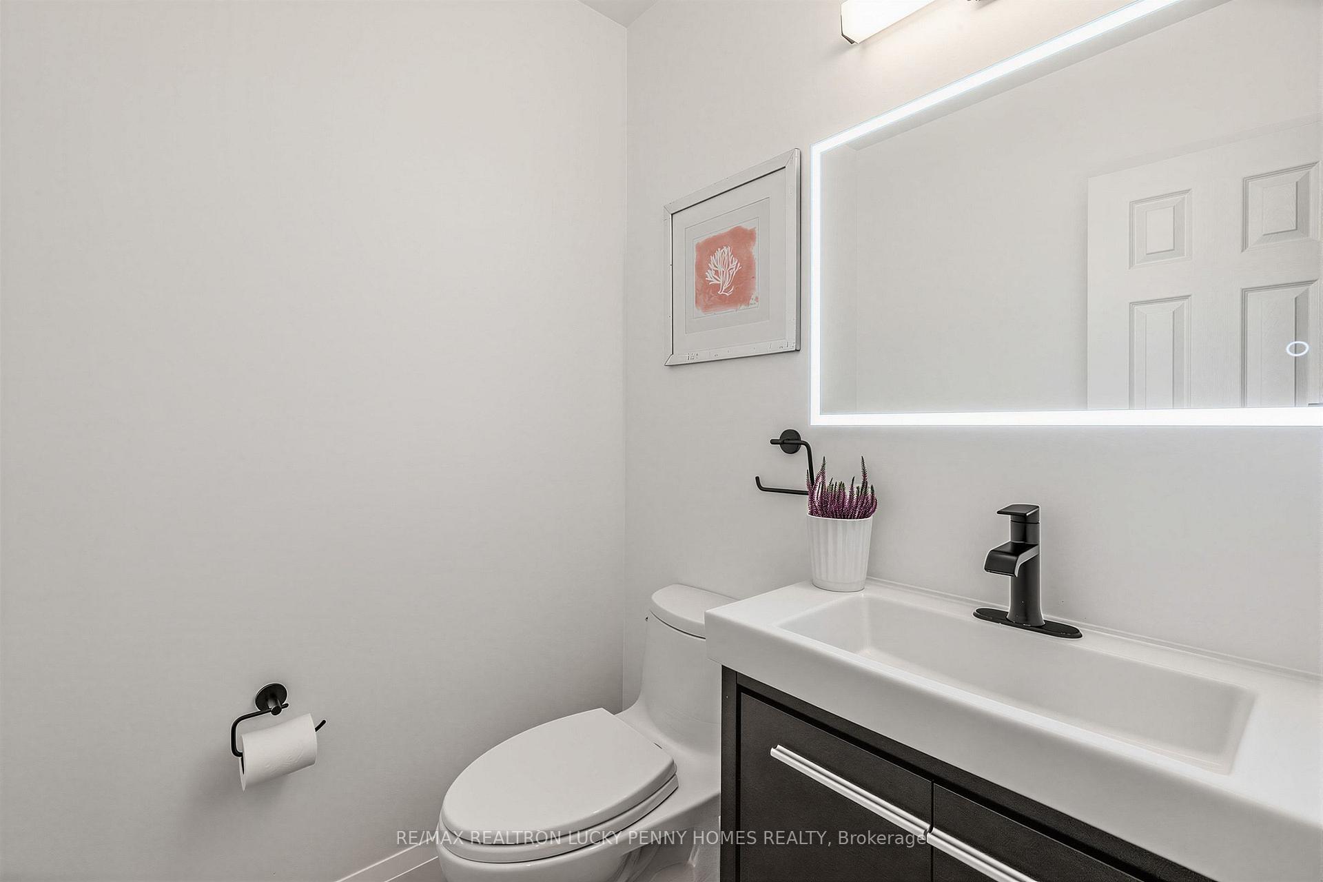 Photo 14 of 38 Walkerton Drive, Markham, Bullock — HOMEH