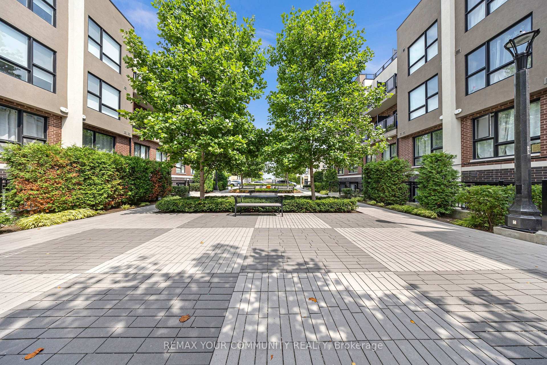 Photo 2 of Unit 120, 500 Kingbird Grove, Scarborough, Rouge — HOMEH