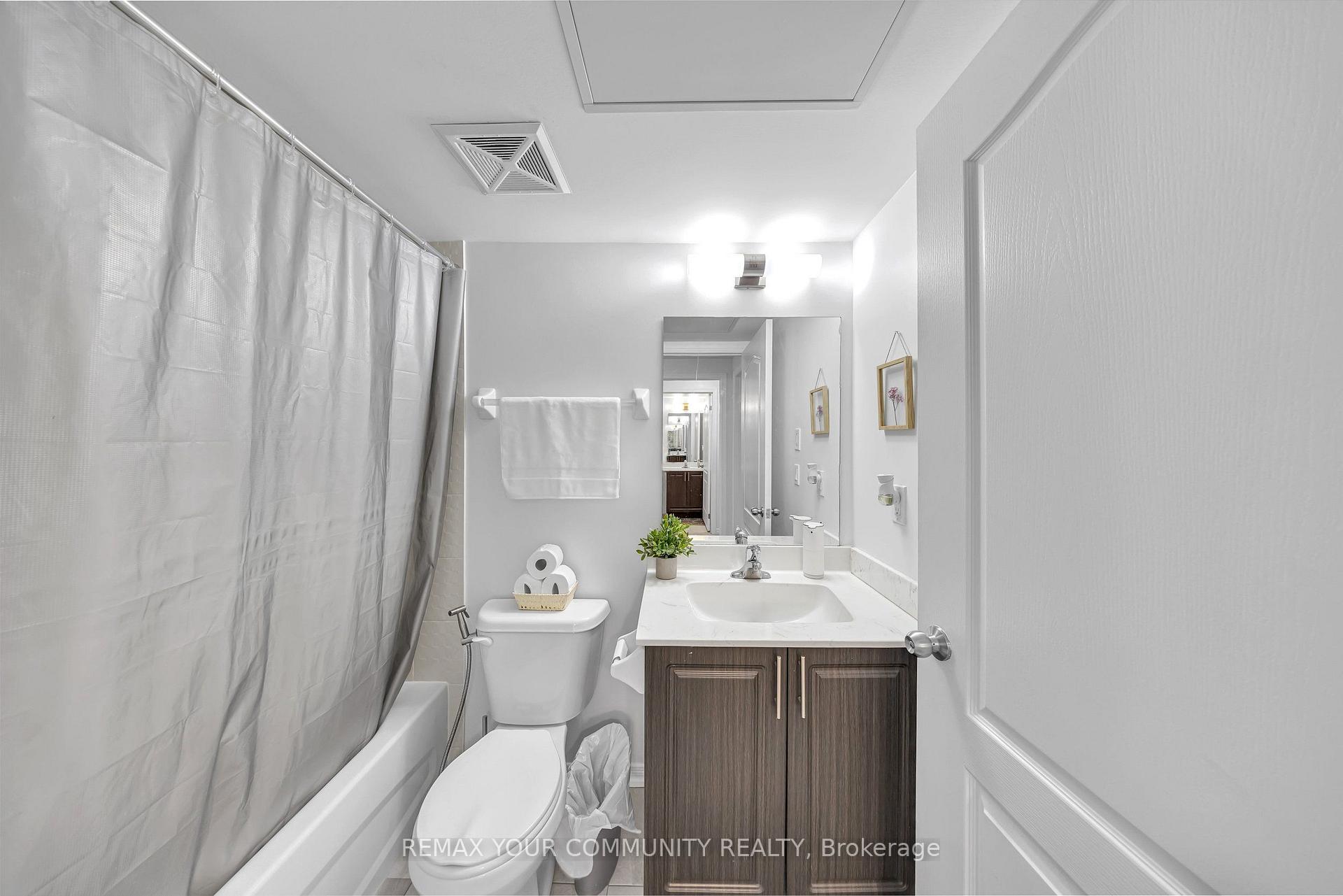 Photo 31 of Unit 120, 500 Kingbird Grove, Scarborough, Rouge — HOMEH