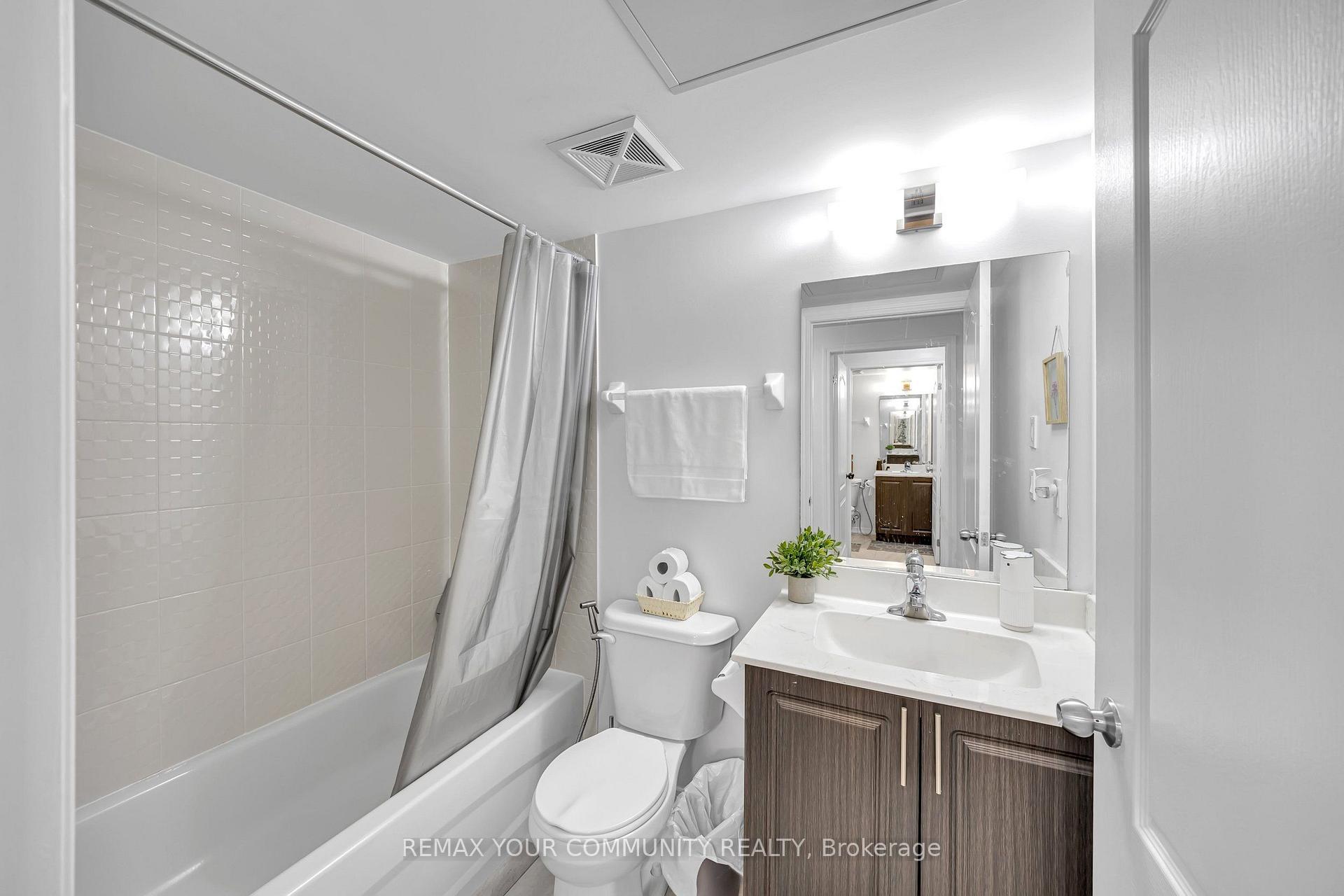 Photo 35 of Unit 120, 500 Kingbird Grove, Scarborough, Rouge — HOMEH