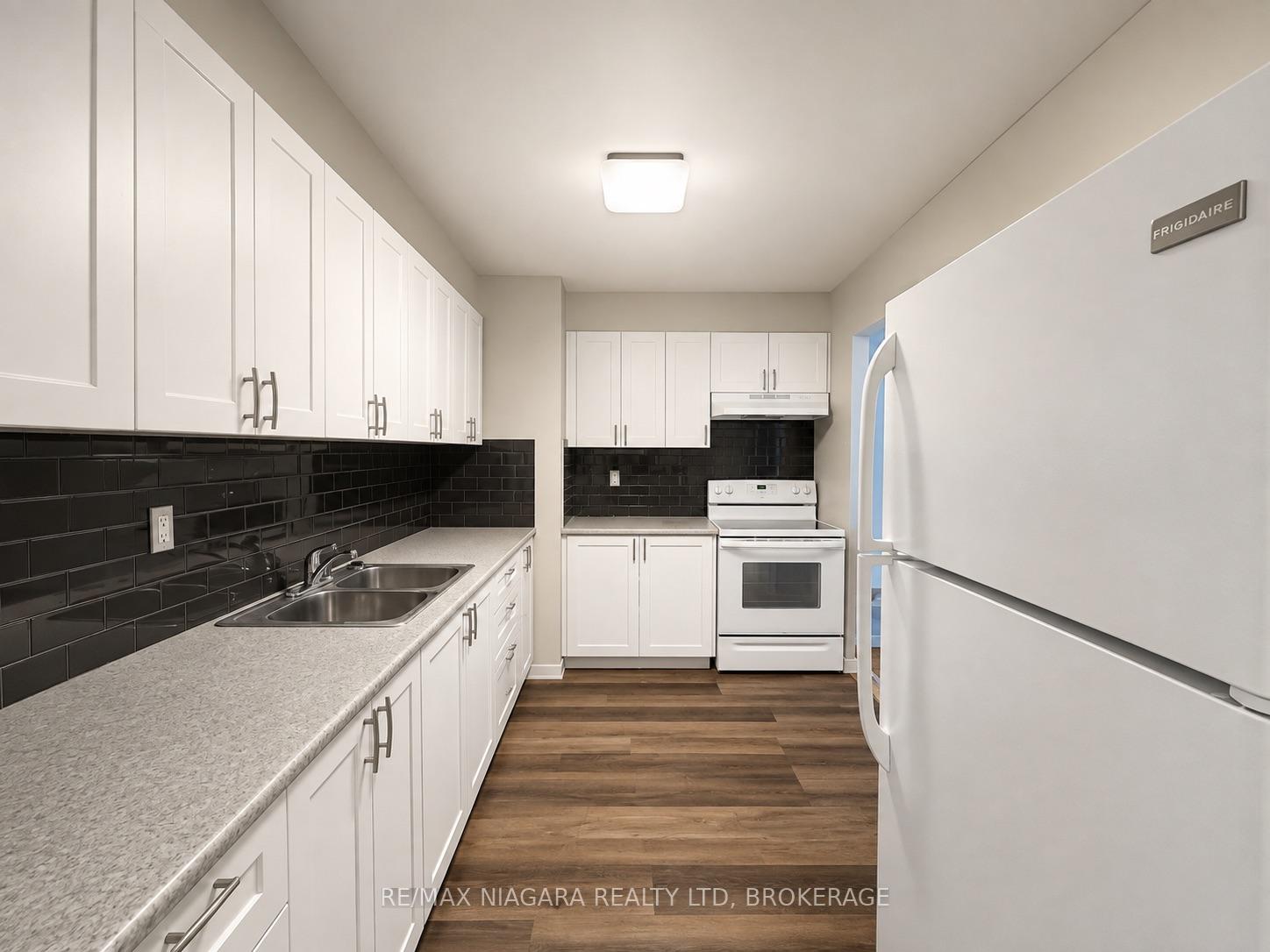 Photo 7 of Unit 201, 550 King Street, Midland — HOMEH
