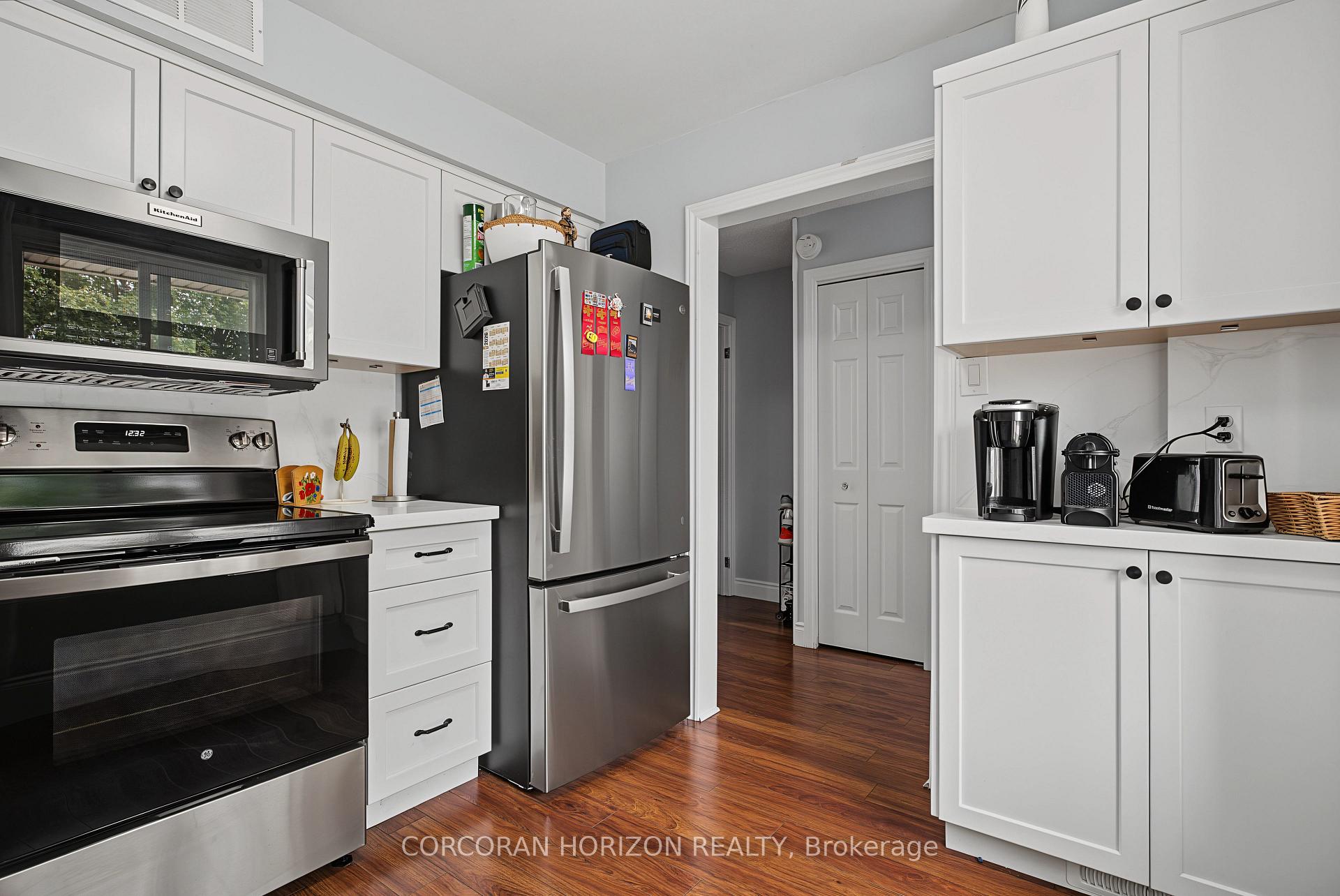 Photo 10 of Unit 1, 15 Green Valley Drive, Kitchener, Pioneer Park — HOMEH