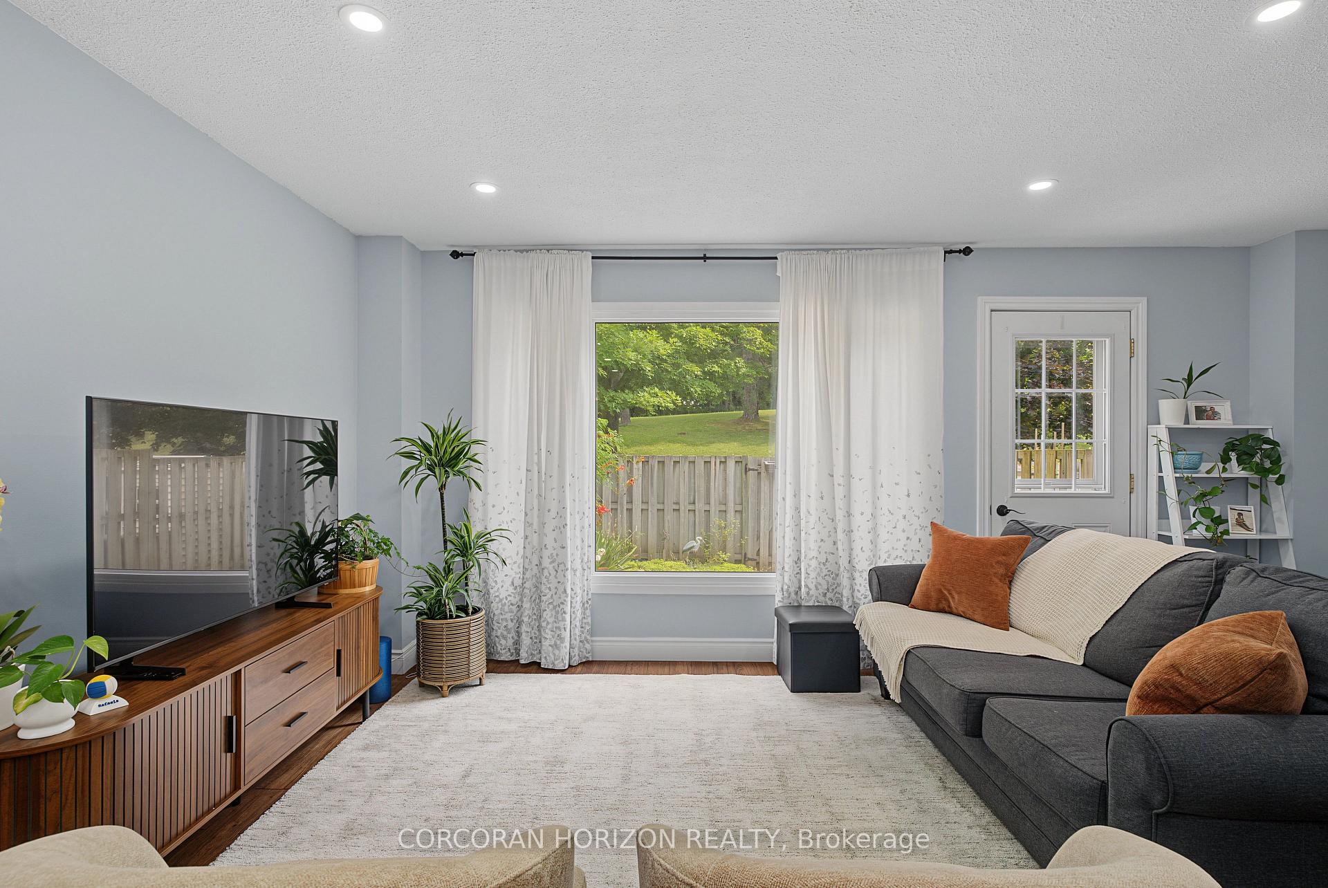 Photo 17 of Unit 1, 15 Green Valley Drive, Kitchener, Pioneer Park — HOMEH