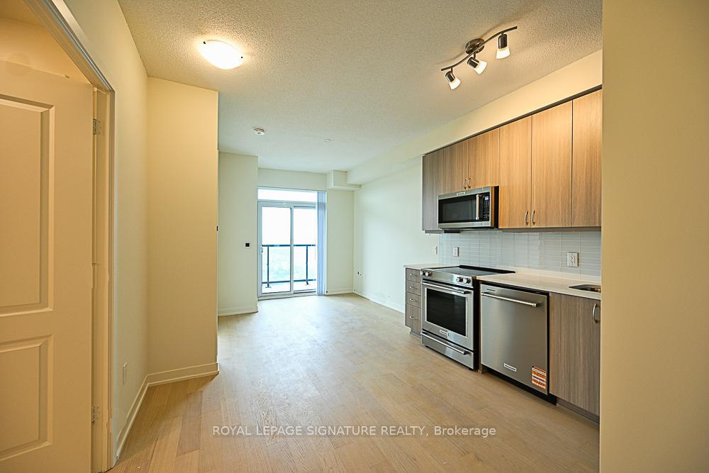 Photo 2 of Unit PH209, 38 Annie Craig Drive, Etobicoke, Mimico — HOMEH