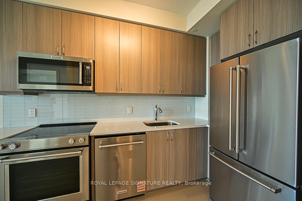 Photo 7 of Unit PH209, 38 Annie Craig Drive, Etobicoke, Mimico — HOMEH