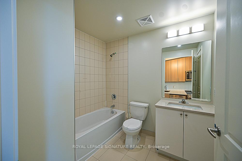 Photo 18 of Unit PH209, 38 Annie Craig Drive, Etobicoke, Mimico — HOMEH