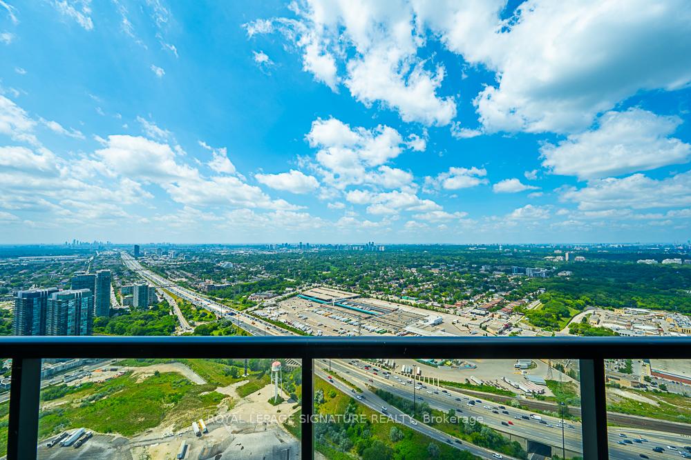 Photo 24 of Unit PH209, 38 Annie Craig Drive, Etobicoke, Mimico — HOMEH