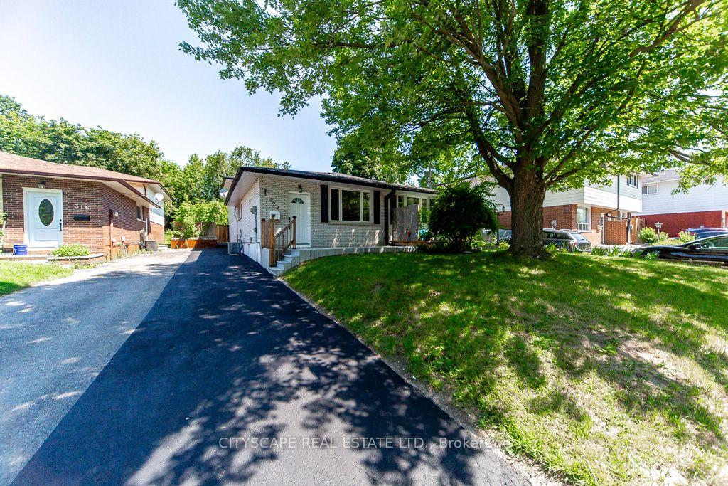 Photo of 322 Fernwood Avenue