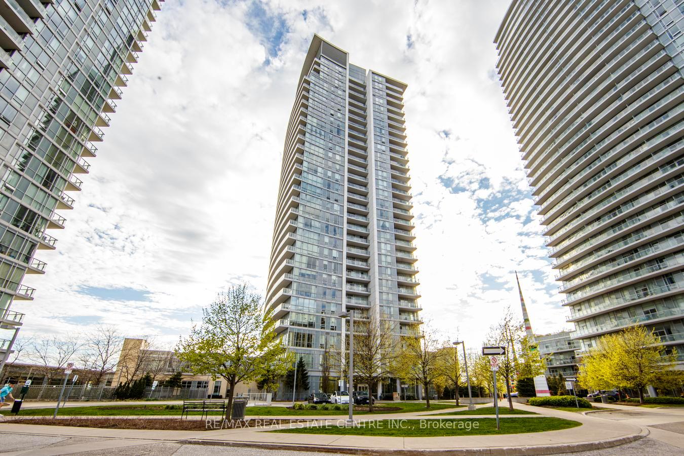 Photo of Unit 2707, 66 Forest Manor Road