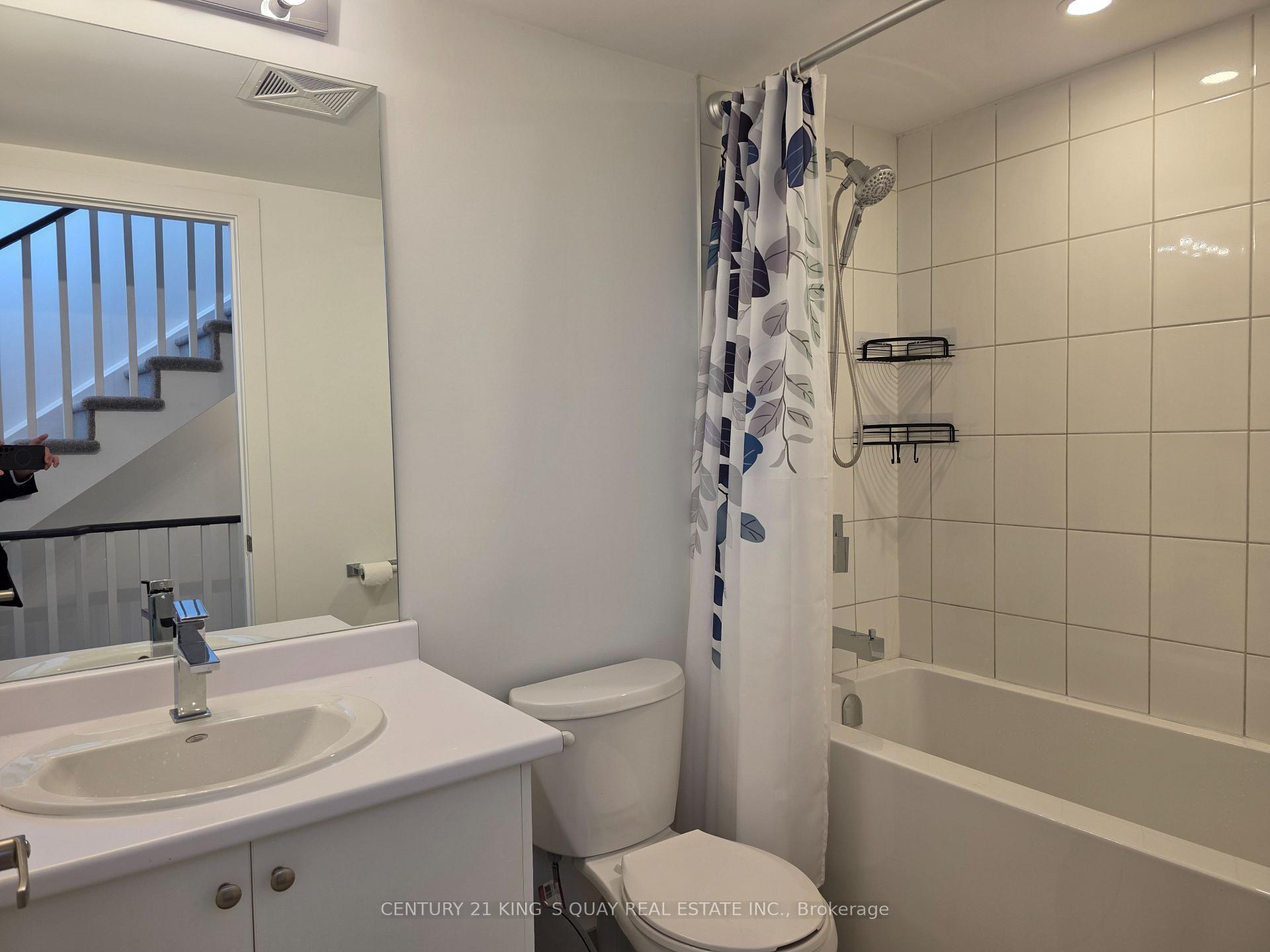 Photo 15 of 24 Nordic Lane, Whitchurch-Stouffville, Stouffville — HOMEH