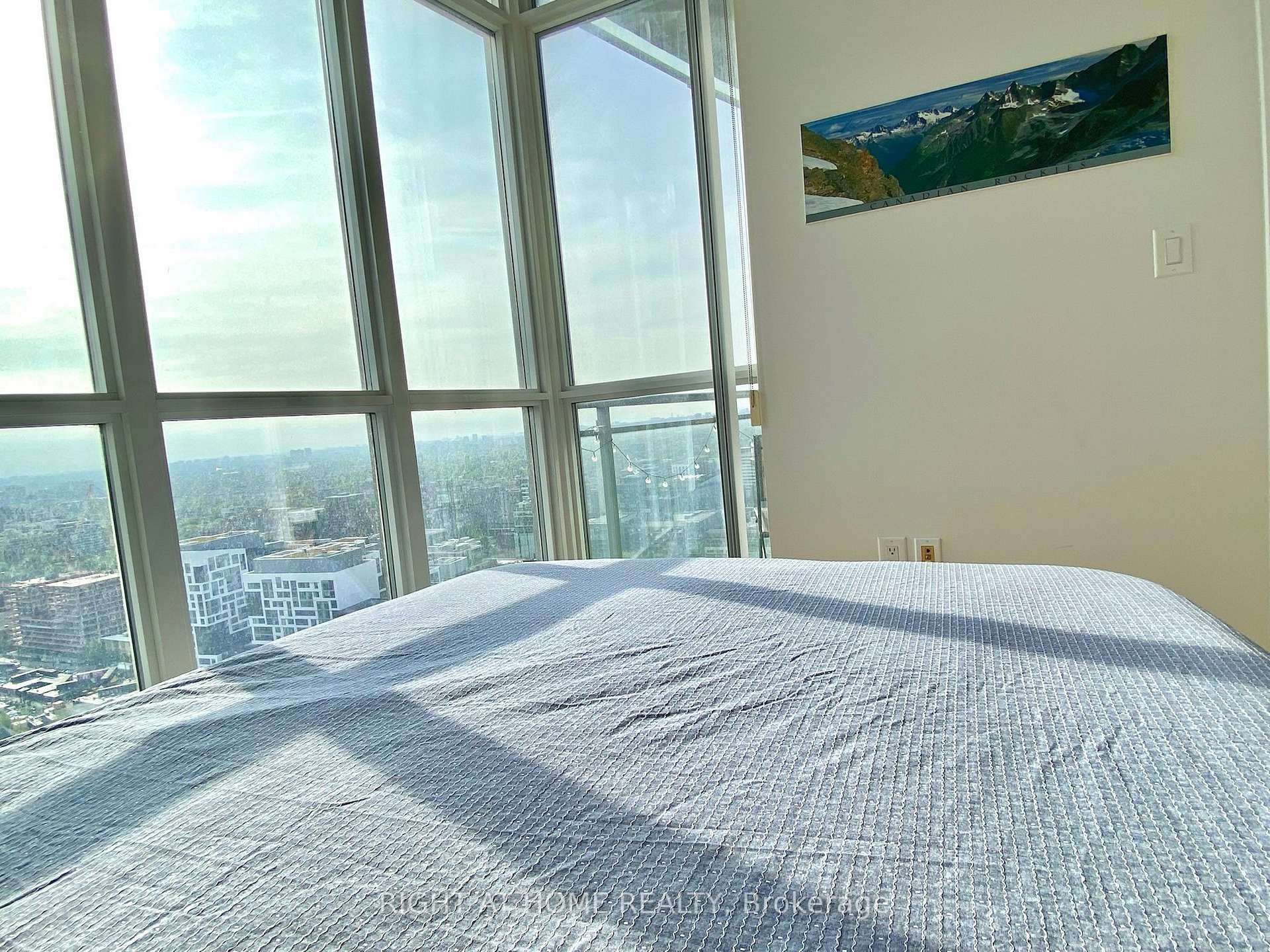 Photo 12 of Unit 4011, 21 Iceboat Terrace, Toronto, Waterfront Communities — HOMEH