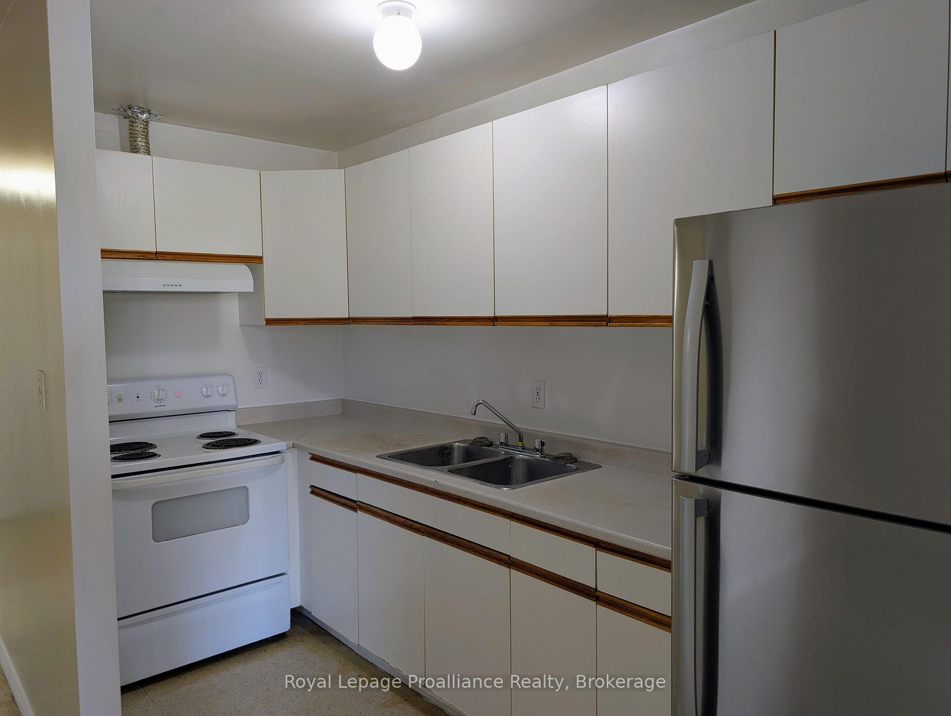 Photo 2 of Unit 204, 328 Aylmer Street, Peterborough, Town Ward 3 — HOMEH