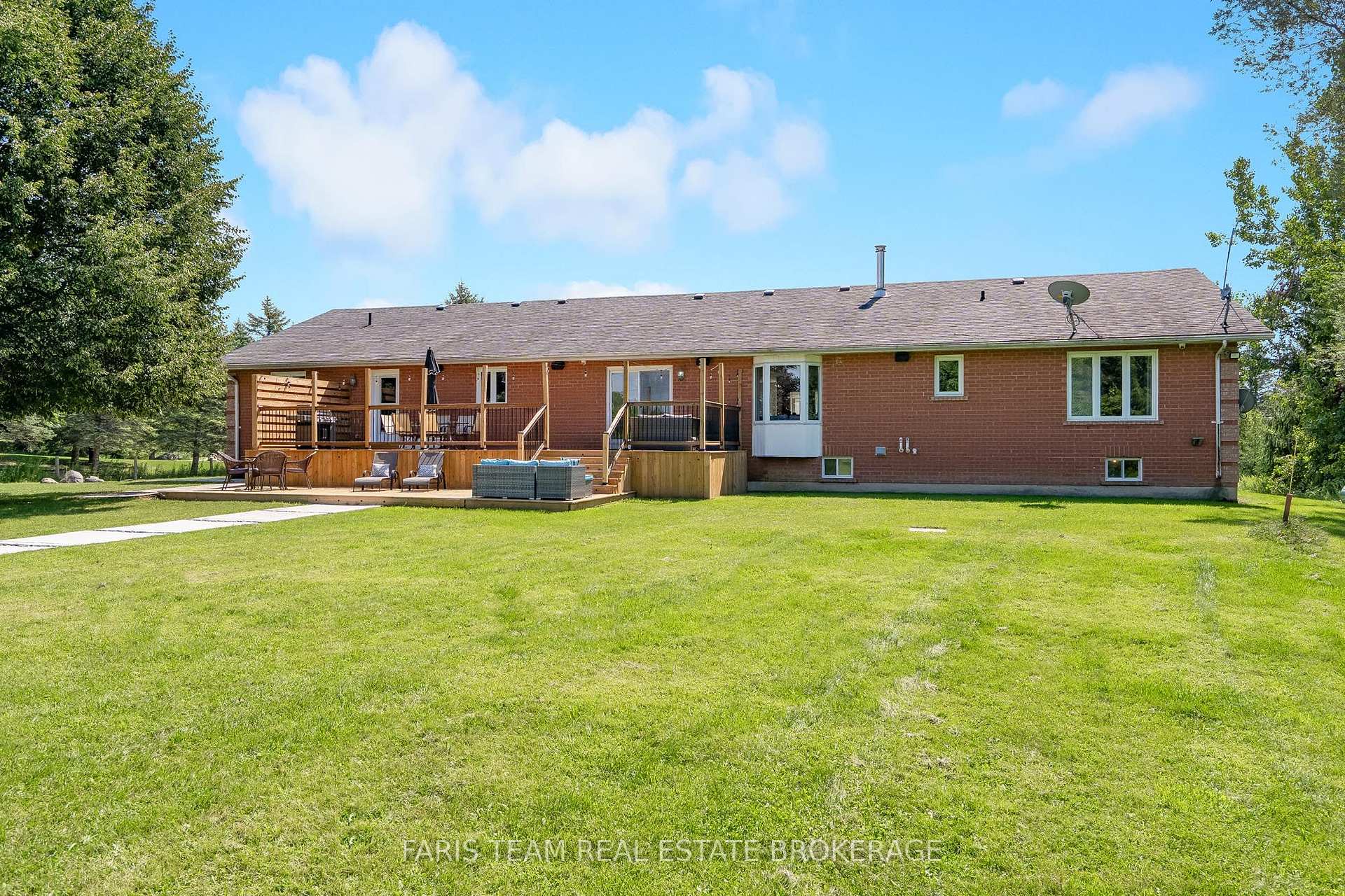 Photo 77 of 5584 6th Line, New Tecumseth, Tottenham — HOMEH