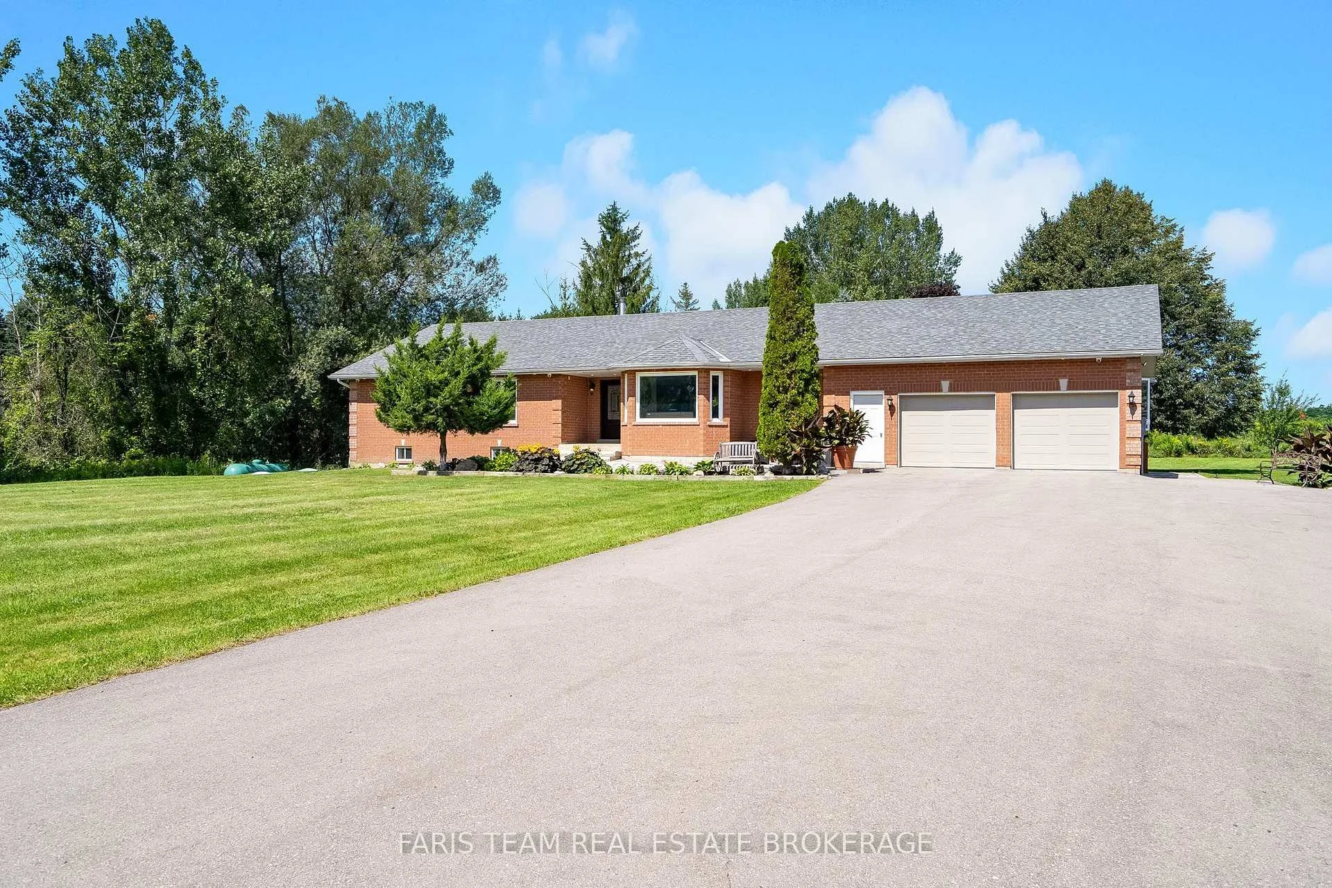 Photo 4 of 5584 6th Line, New Tecumseth, Tottenham — HOMEH