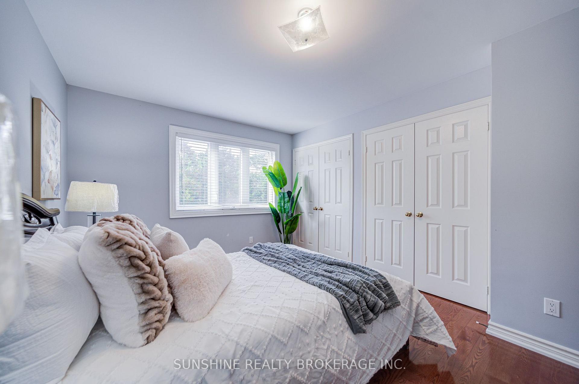 Photo 14 of 25 Rachel Crescent, Markham, Cachet — HOMEH