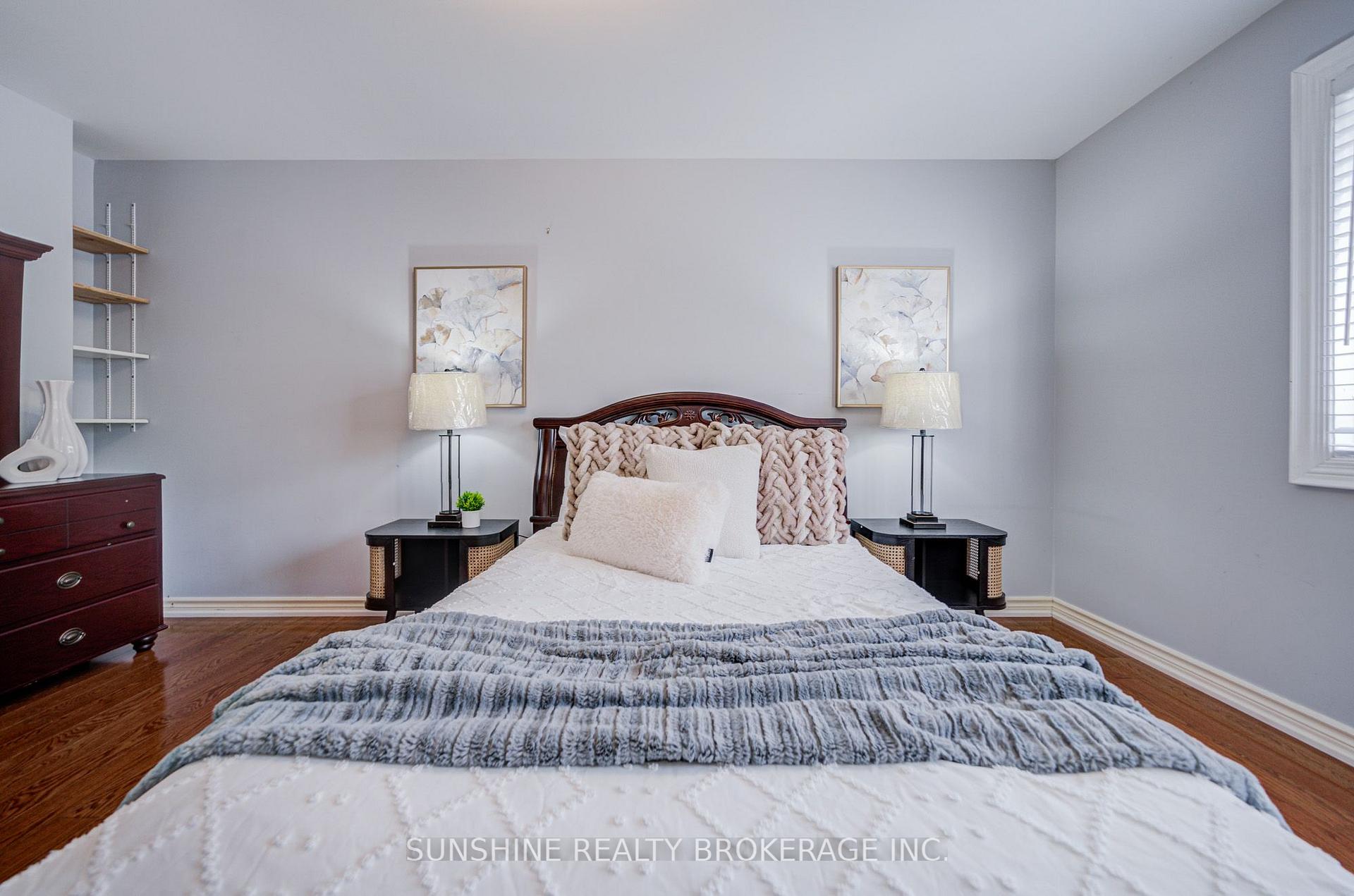 Photo 16 of 25 Rachel Crescent, Markham, Cachet — HOMEH