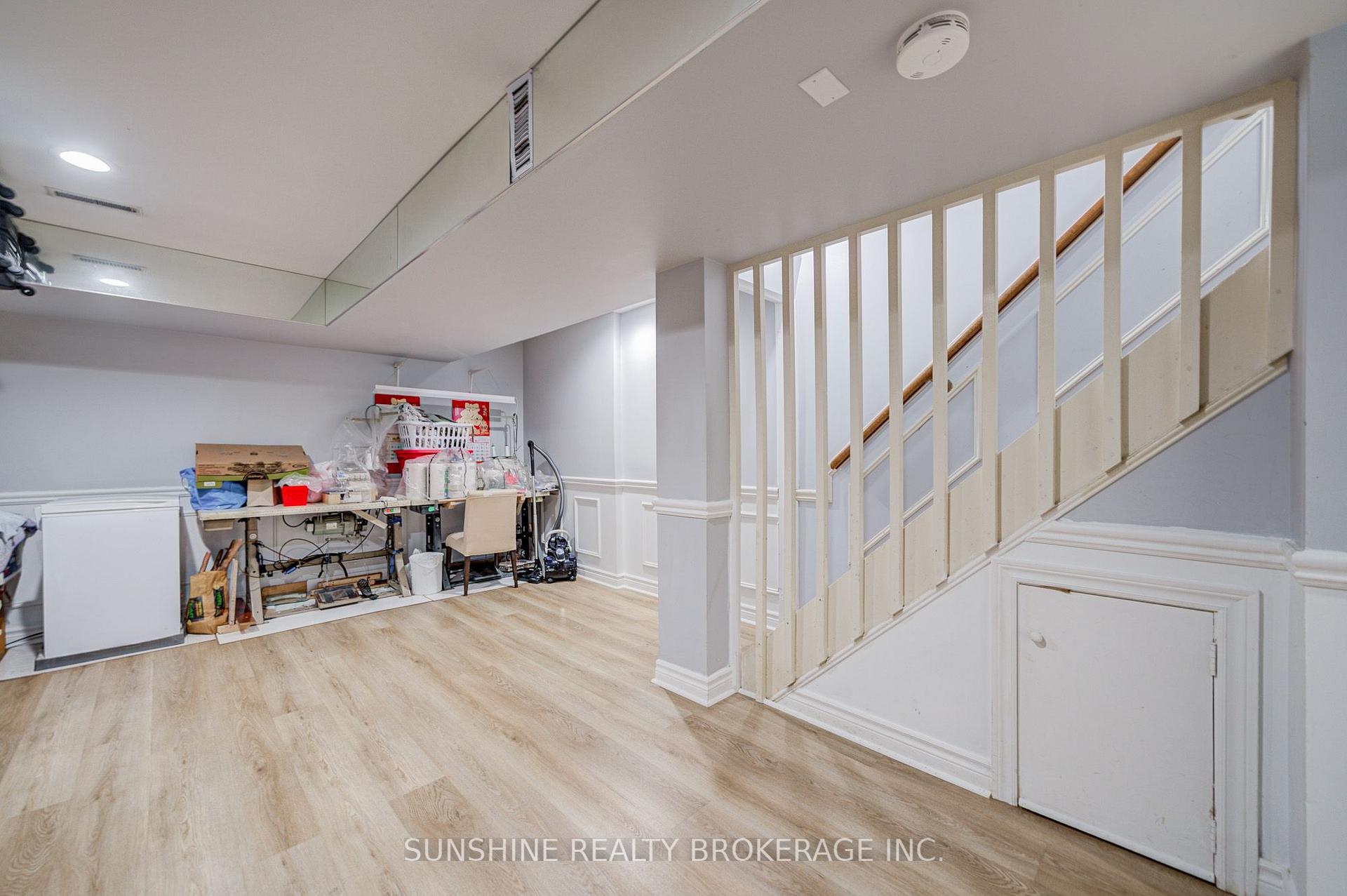 Photo 24 of 25 Rachel Crescent, Markham, Cachet — HOMEH