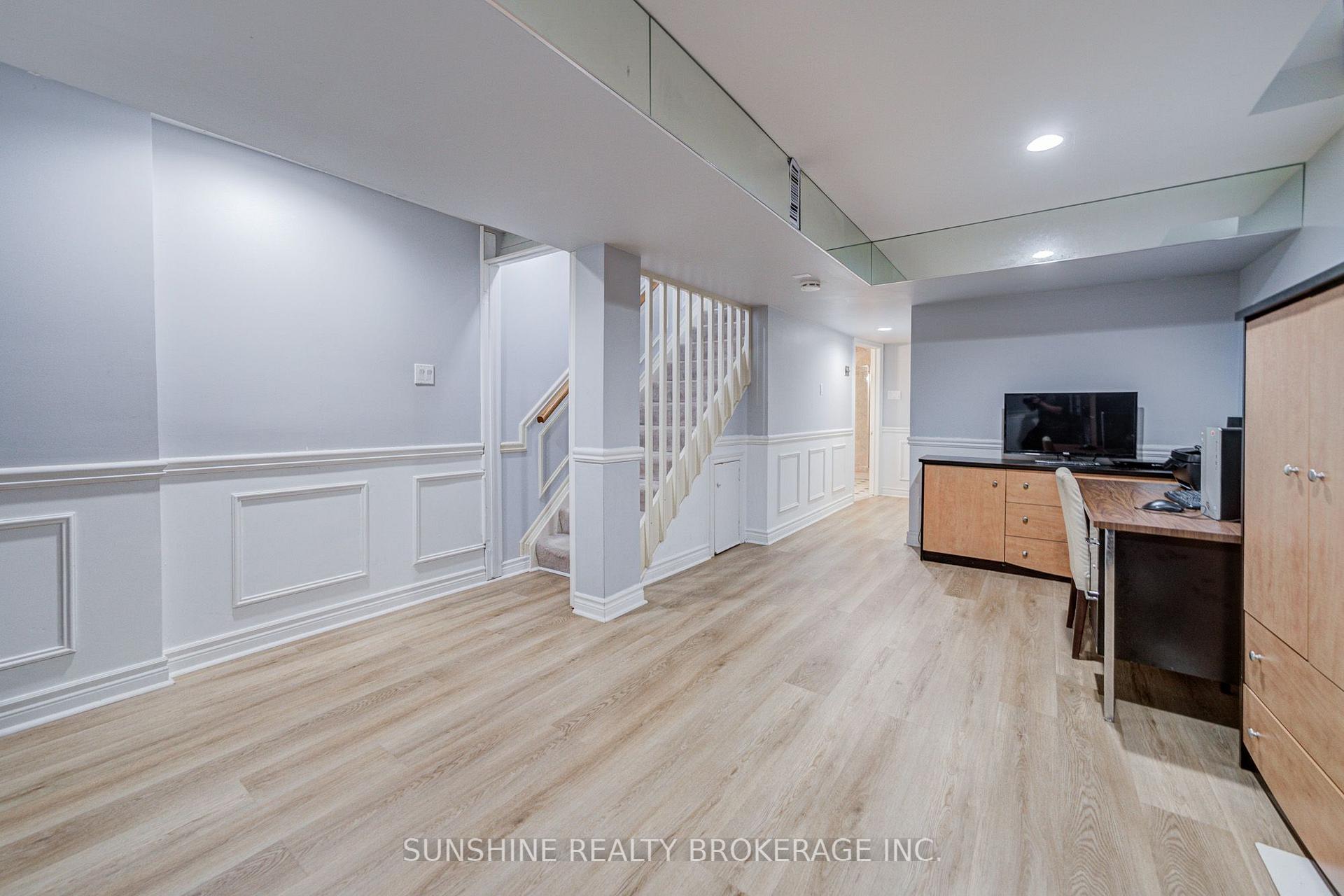 Photo 25 of 25 Rachel Crescent, Markham, Cachet — HOMEH
