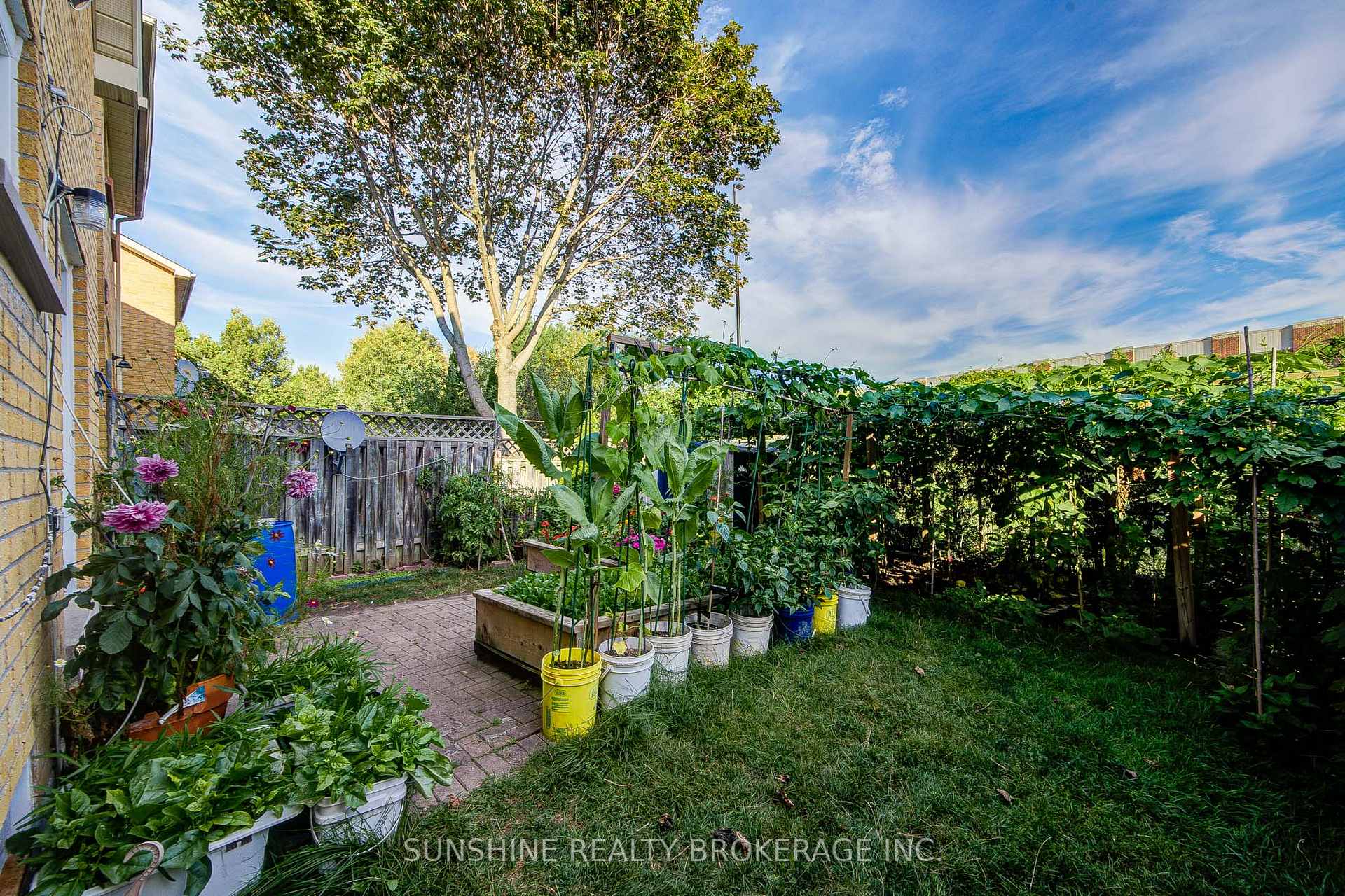 Photo 28 of 25 Rachel Crescent, Markham, Cachet — HOMEH