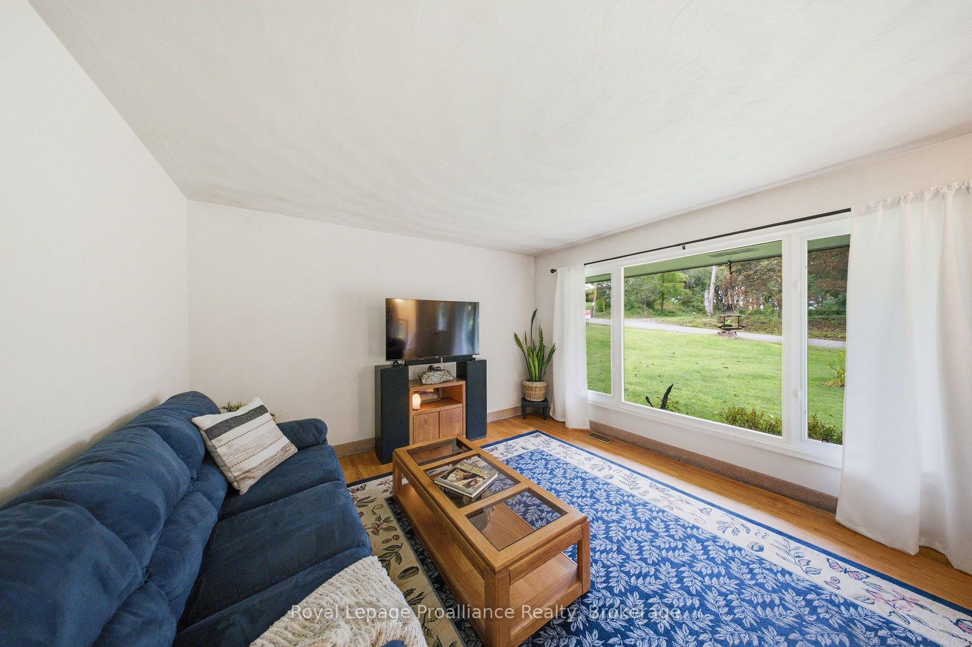 Photo 9 of 8161 Danforth Street W, Hamilton Township, Baltimore — HOMEH