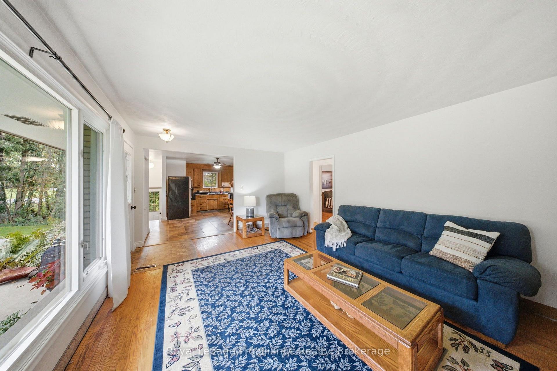Photo 11 of 8161 Danforth Street W, Hamilton Township, Baltimore — HOMEH